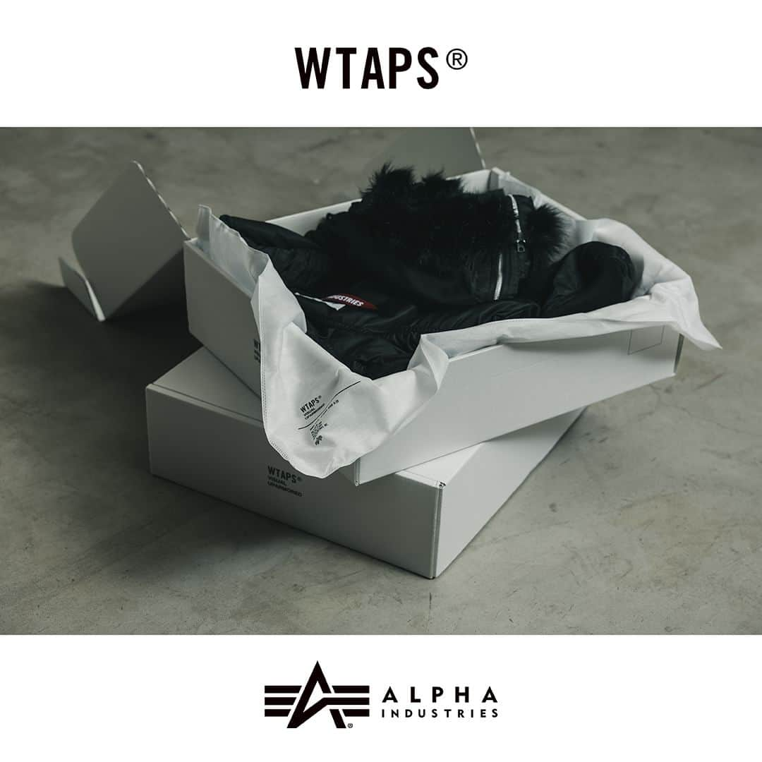 ALPHA INDUSTRIES JAPANのインスタグラム：「WTAPS® xALPHA INDUSTRIES  WTAPS® xALPHA初のコラボレーションアイテム。 アラスカなどの寒冷地、-10℃～ -30℃のヘビーゾーンにおける地上作業用として開発されたN-2B。 ベースデザインは、身幅とアームホールが大きい本国アメリカサイズをベースとしたコアスペックを採用。 そこからさらにWTAPSのシルエットへと変化させた本コラボレーションならではのオリジナルフィット。 ベーシックな中にもWTAPSらしい特徴が垣間見えるプロダクトに仕上がっています。  【WTAPS® x ALPHA】N-2B CORE SPEC # TA0690 ¥79,200(in tax） Col : 9001(BLACK) , 9019(OLIVE DRAB) Size : S , M , L , XL RELEASE DATE：10/28(sat.)  ※販売方法など、詳しい詳細はALPHAオンラインショップをご確認下さい。 ※ALPHAオンラインショップのみの販売となります。ALPHA店舗での取り扱いはございません。 ※WTAPS®︎の取り扱い店舗及び販売方法については、WTAPS®︎から発表される詳細情報を元に、同ブランドへ直接お問い合わせください。  @wtaps_tokyo #wtaps #alpha_industries_japan #alphaindustries #N2B」