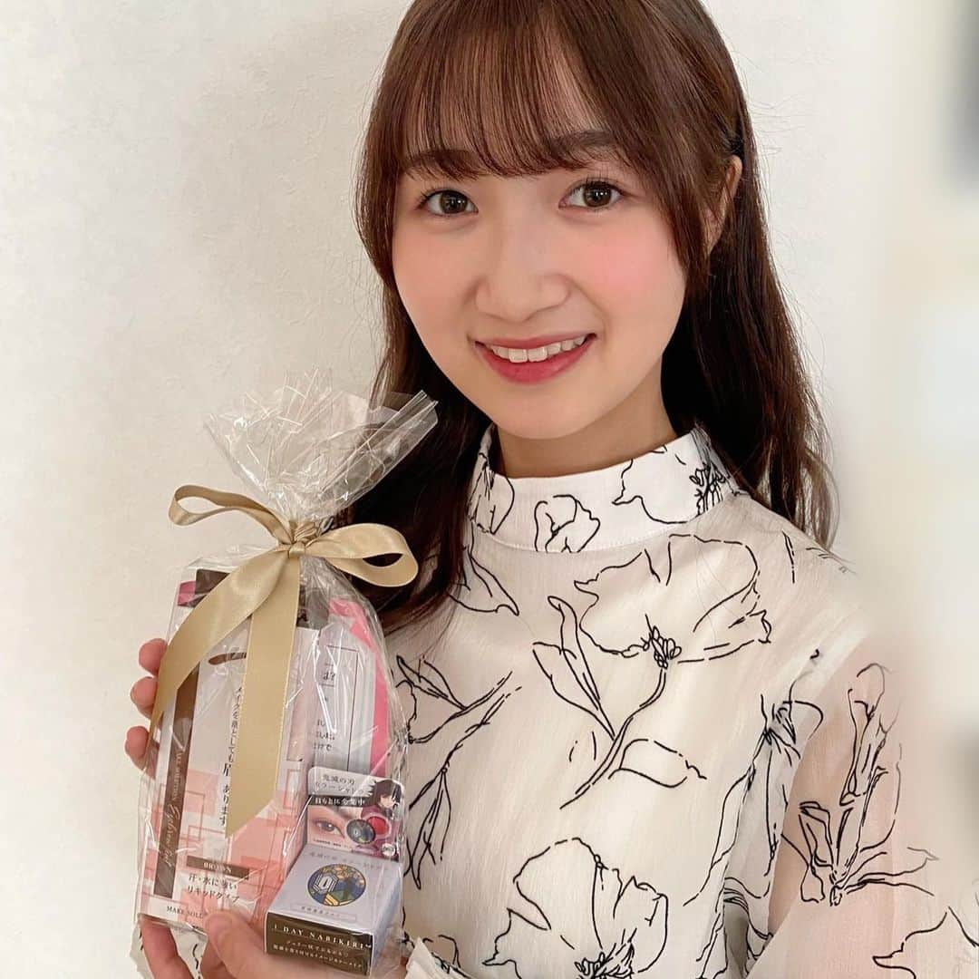 後藤沙梨花さんのインスタグラム写真 - (後藤沙梨花Instagram)「ごきげんよう🌸  ミス和コンテストファイナリスト6名へ、 株式会社ビナ薬粧様より 【メイクソリューションアイブロウティント・メークソリューション ナチュラルスキン ファンデーション・鬼滅の刃カラーシャドウ】　をいただきました！ ____________________________________  素肌を染めて、消えない眉を実現する【メークソリューション アイブロウティント】剥がさないタイプなので、描いて寝るだけOK！ 美容成分も27種配合されていて、眉毛と地肌のケアもできる眉ティントです。  ____________________________________  ご協賛ありがとうございました！  #アイブロウ #ティント #眉ティント #時短メイク #アイメイク #学習院女子大学 #和祭 #gwc #Missgwc2023 #misscontest2023 #ミス和コンテスト #ミスコンテスト　#ミス和 #gakushuinwomenscollege #ミス和コンテスト2023 #ミスコン #春からgwc #学女 #学女ミスコン #ミスコンファイナリスト」10月27日 18時03分 - missgwc2023