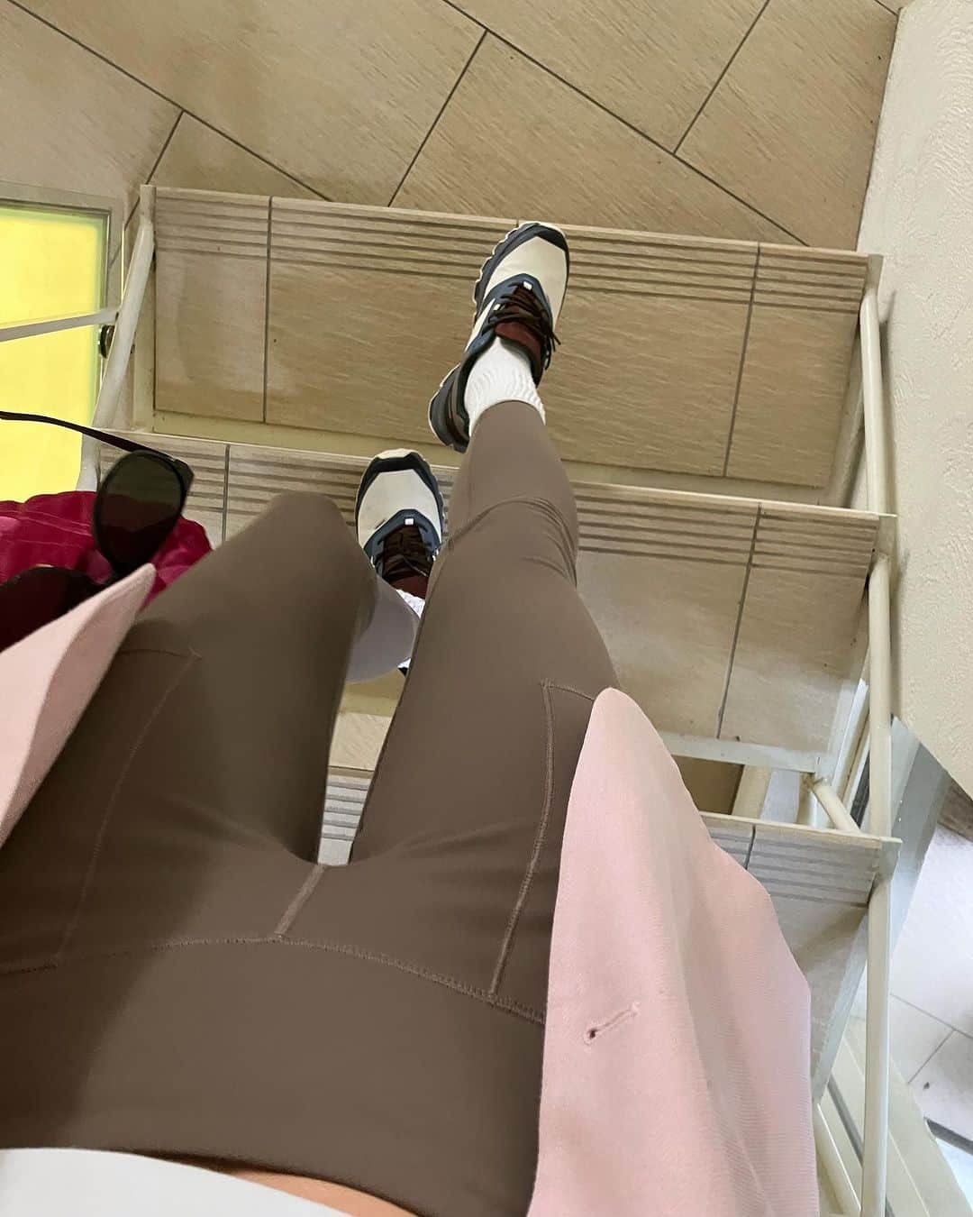吉田麻衣子のインスタグラム：「🤎🩷」