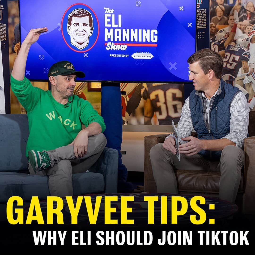 New York Giantsさんのインスタグラム写真 - (New York GiantsInstagram)「@garyvee tries to convince Eli to join TikTok 👀」10月27日 23時46分 - nygiants