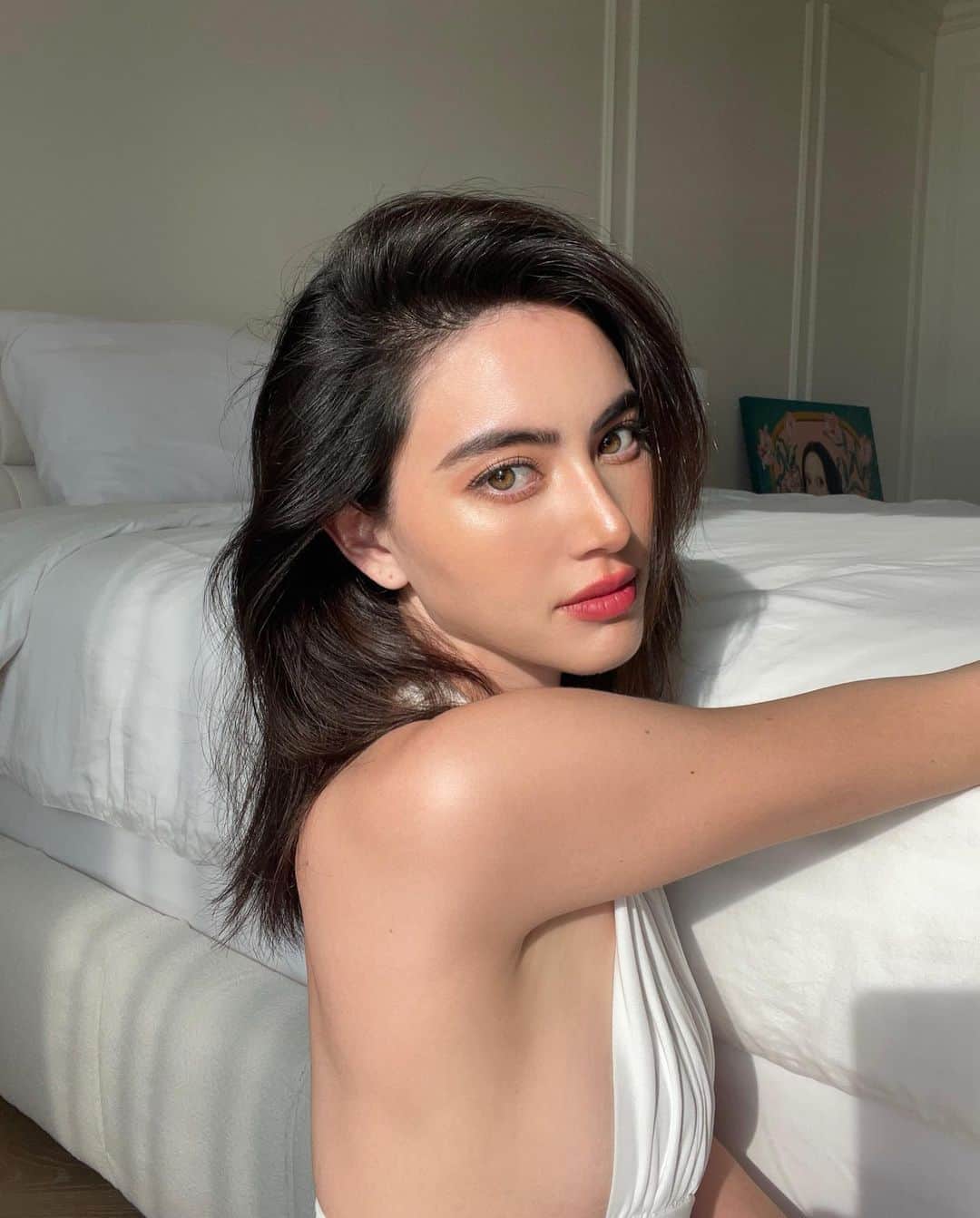 マイ・ダーウィカーのインスタグラム：「Homeeeeee 🌹」