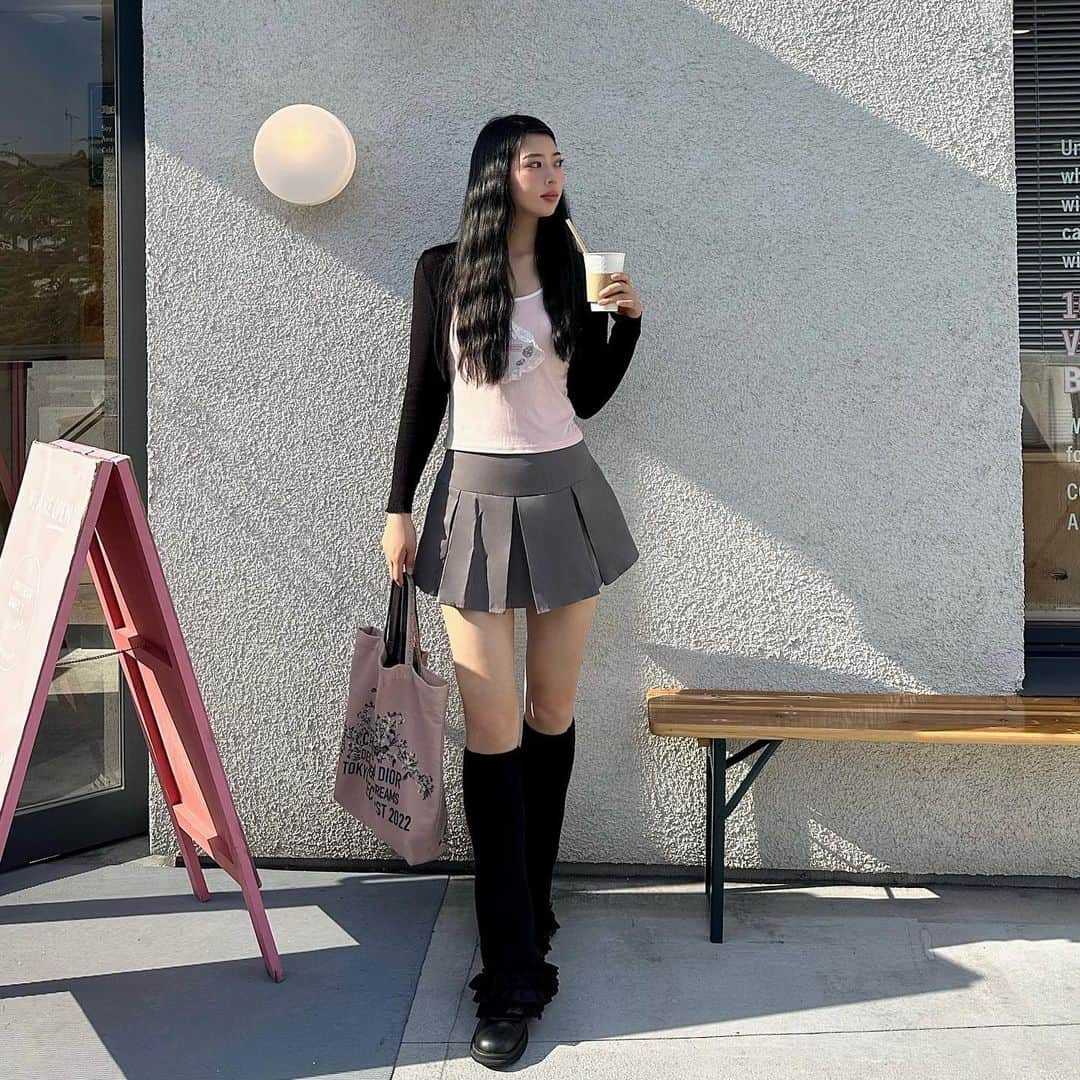 伊藤友奈のインスタグラム：「vegan bakery🍩  #universalbakesnicome #reload#simokitazawacafe #vegancafetokyo #fashion」