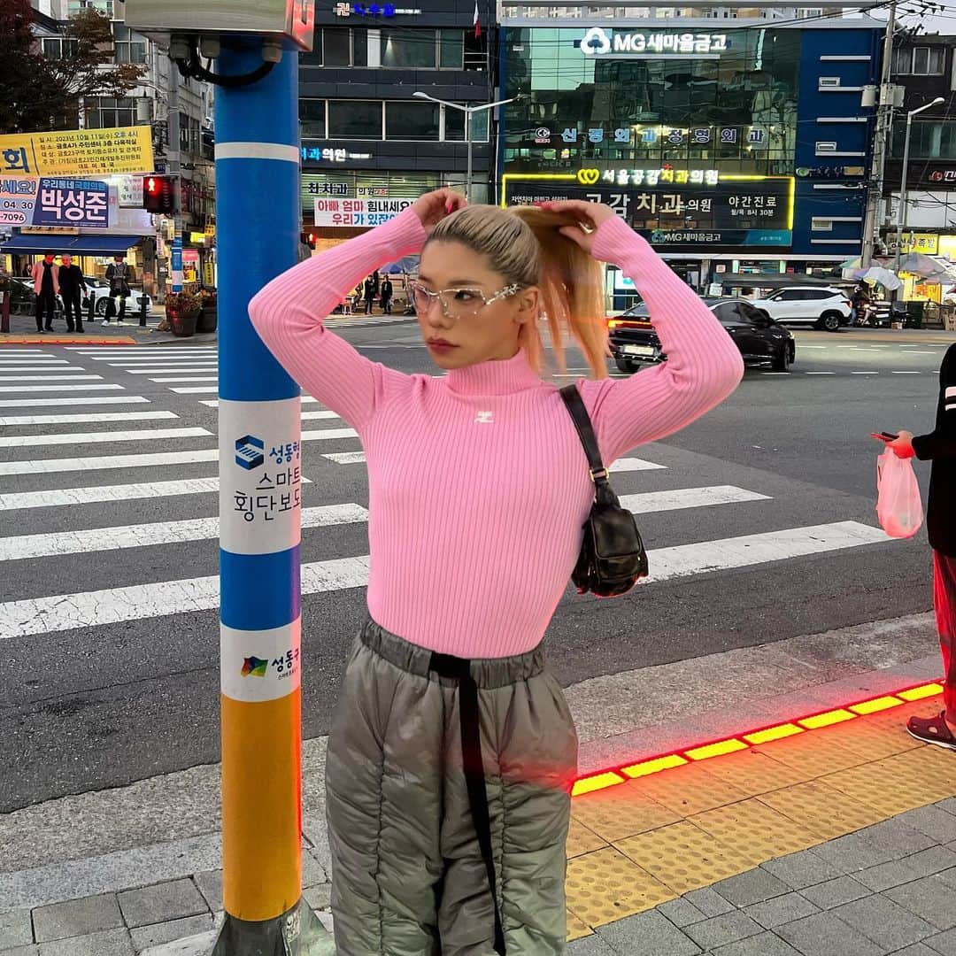 とうあさんのインスタグラム写真 - (とうあInstagram)「🇰🇷💕 一生同じもの食べ続けないといけなかったら何食べる？ っていう質問の答えがタッカンマリになりした🍲🐔」10月27日 18時38分 - ___2toua2___