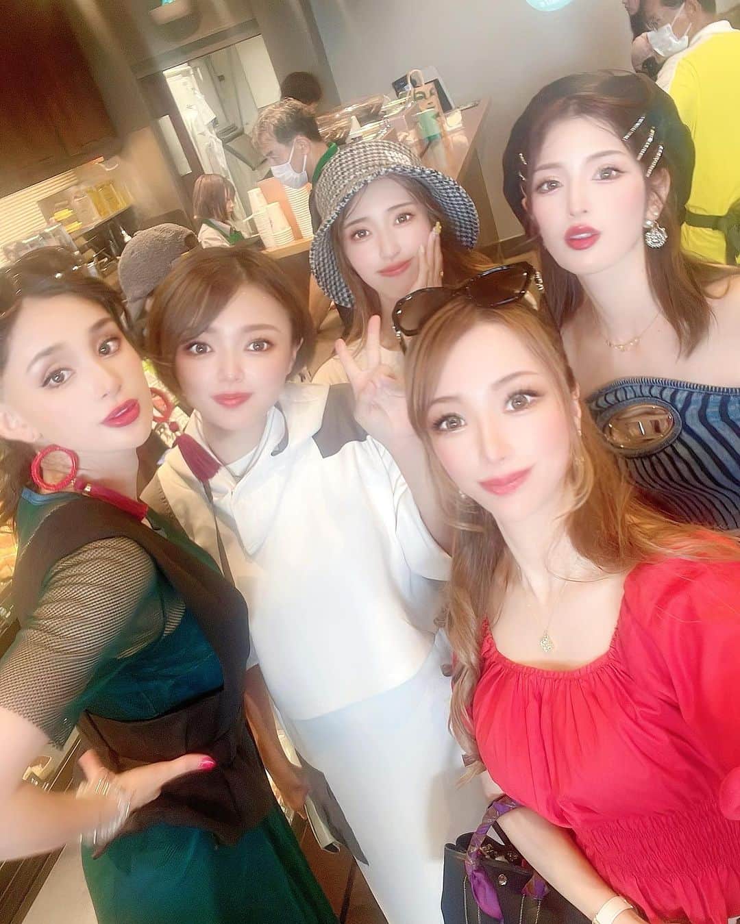明星優花のインスタグラム：「名古屋Tiktokイベント♪ 普段絡んでる色んな人達と会えて楽しかった😆⭐️  #名古屋 #TikTok #TikTokr」