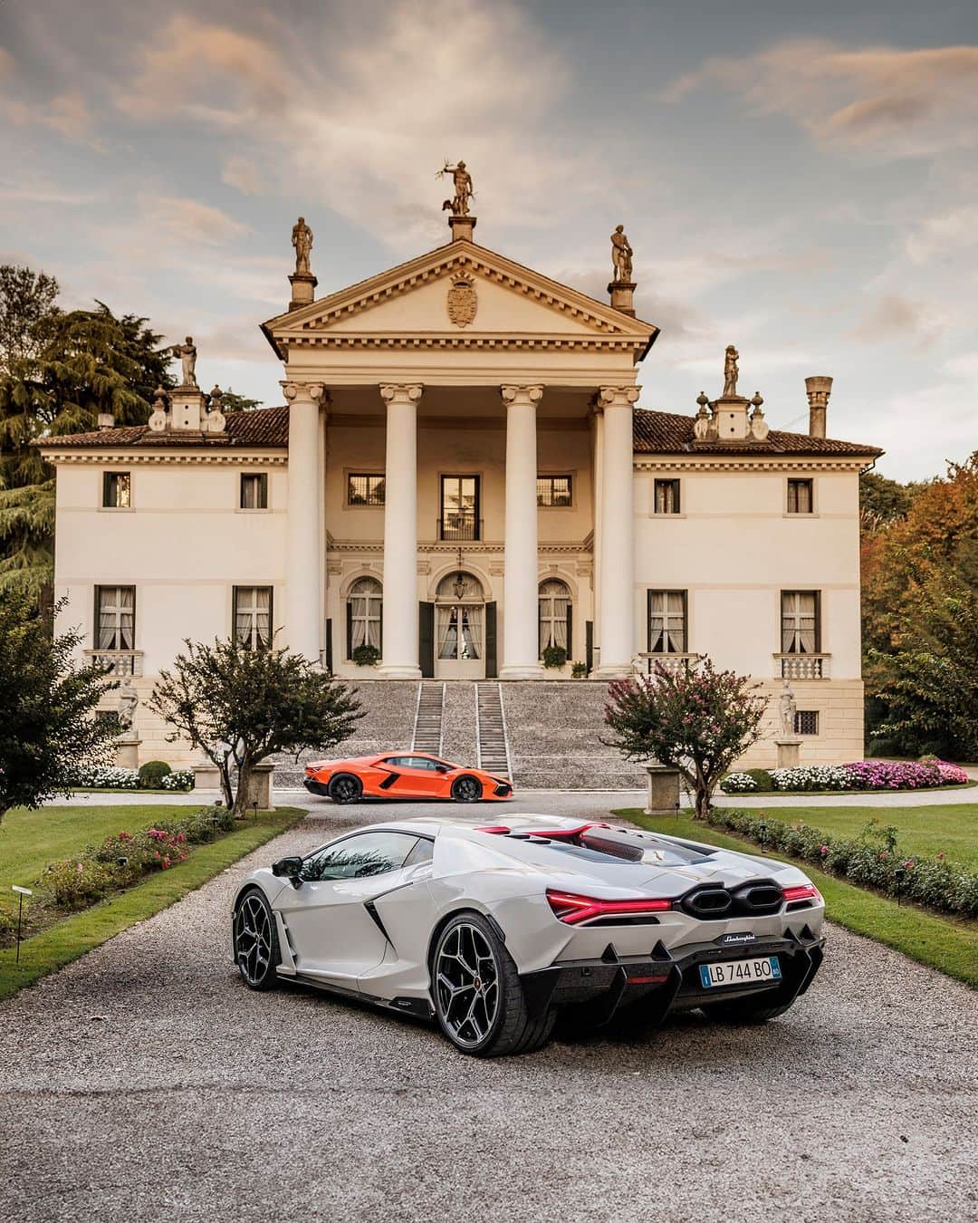 ランボルギーニのインスタグラム：「The exterior elegance, the inside comfort, and the engine power.  Revuelto is pure uniqueness for the eyes, the touch, and the emotions.  It’s like being in the future. And driving through it.   #Lamborghini #Revuelto #FromNowOn  __ The vehicle is not yet offered for sale and is therefore not subject to Directive 1999/94/EC. The fuel consumption and emissions data is in the type approval stage」