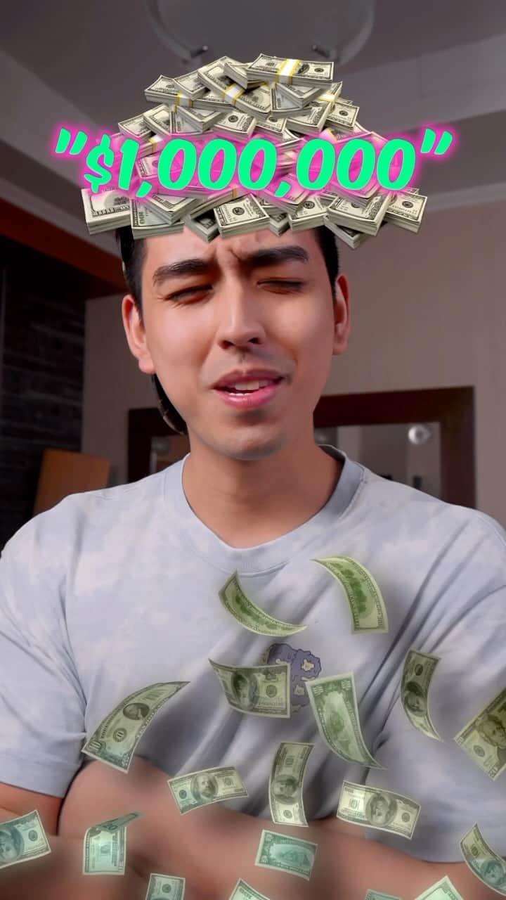 マイケル・クリスチャン・マルティネスのインスタグラム：「Me asking MONEY from parents 🤷🏻‍♂️🤣 - - - #MZViral #MichaelMartinez」