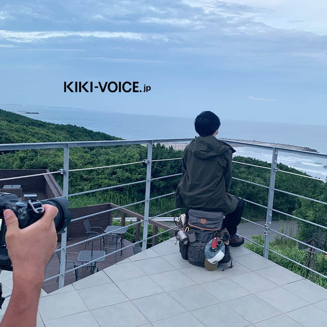 VOICE Newtypeさんのインスタグラム写真 - (VOICE NewtypeInstagram)「・ 「ボイスニュータイプ」のWEBサイト[KIKI]で連載中 声優・ #天﨑滉平 さんによる「天﨑滉平の春夏秋冬、キャンプ旅」 本日は第6回のオフショットを記事の公開に先駆け先行公開📸  .  #キャンプ の醍醐味でもある #春夏秋冬 、 #四季折々 の #風景 を 天﨑さんがキャンプをする様子とともに読者に届ける #フォト ＆ #コラム 連載です。 毎月、天﨑さん自身の言葉でキャンプの楽しさや醍醐味などを綴ります。  .  第6回の公開は来週中を予定しています！ お楽しみにお待ちください🤭🍀  先月公開された第5回「 #ハンバーガー プレート🍔 」の記事は こちらからチェック👇 https://kiki-voice.jp/journal/1708  .  プロフィールのURLから[KIKI]にアクセス▶@voice_newtype  連載記事は「Journal 連載」のバナーからチェックできます🥰  .  #KIKIVOICEJP #あまさキャンプ #声優 #ボイスニュータイプ #voicenewtype」10月27日 19時00分 - voice_newtype