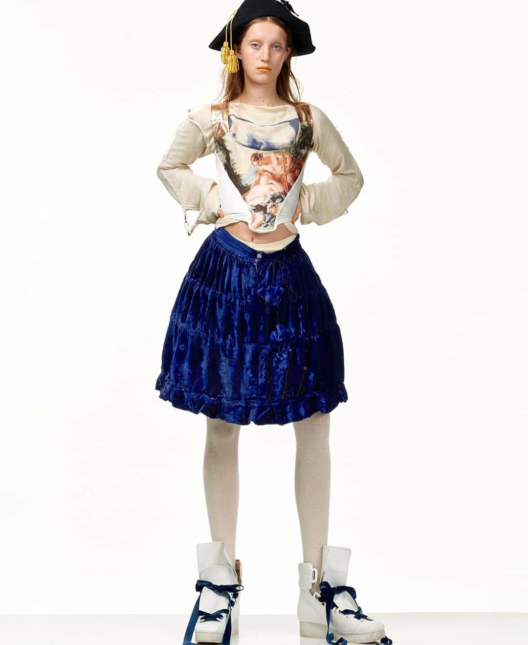 ヴィヴィアンウエストウッドさんのインスタグラム写真 - (ヴィヴィアンウエストウッドInstagram)「A tribute to Vivienne by @moreorlessmag⁠ ⁠ Archive styles include corsets from the Autumn-Winter 1990/91 Portrait collection, shirts from the Pirate Autumn-Winter 1981/82 collection and knitwear from the Cut, Slash & Pull collection of Spring-Summer 1991.⁠ ⁠  Photography by @mariliandre Styling by @robbiespencer Modelling by @alysclh, @lucabiggs, @lauraclossick & @ajussamuel Casting by @ben_grimes_casting Hair by @soichiinagaki Make-up by @vass_theotokis Nails by @yuikaaanails Set design @hellakeck Production by @block.productions Special thanks @mrstevenphilip @alexanderfury    #WestwoodHeritage」10月27日 19時05分 - viviennewestwood