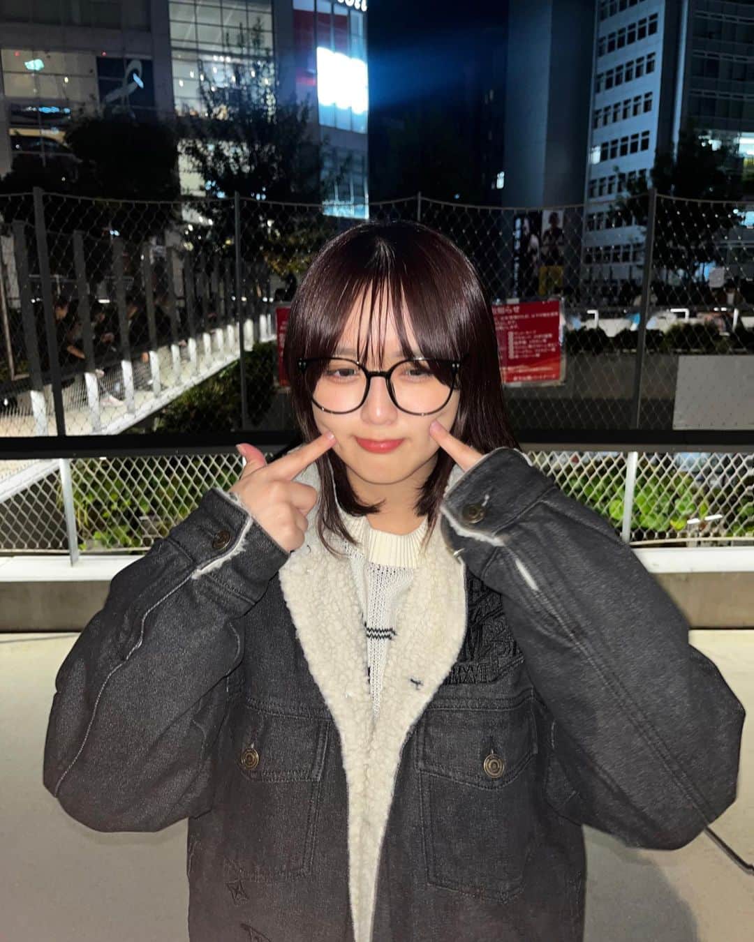 あみち。のインスタグラム：「展示会でゲットした服がかわちいの🫶🏻🫶🏻」