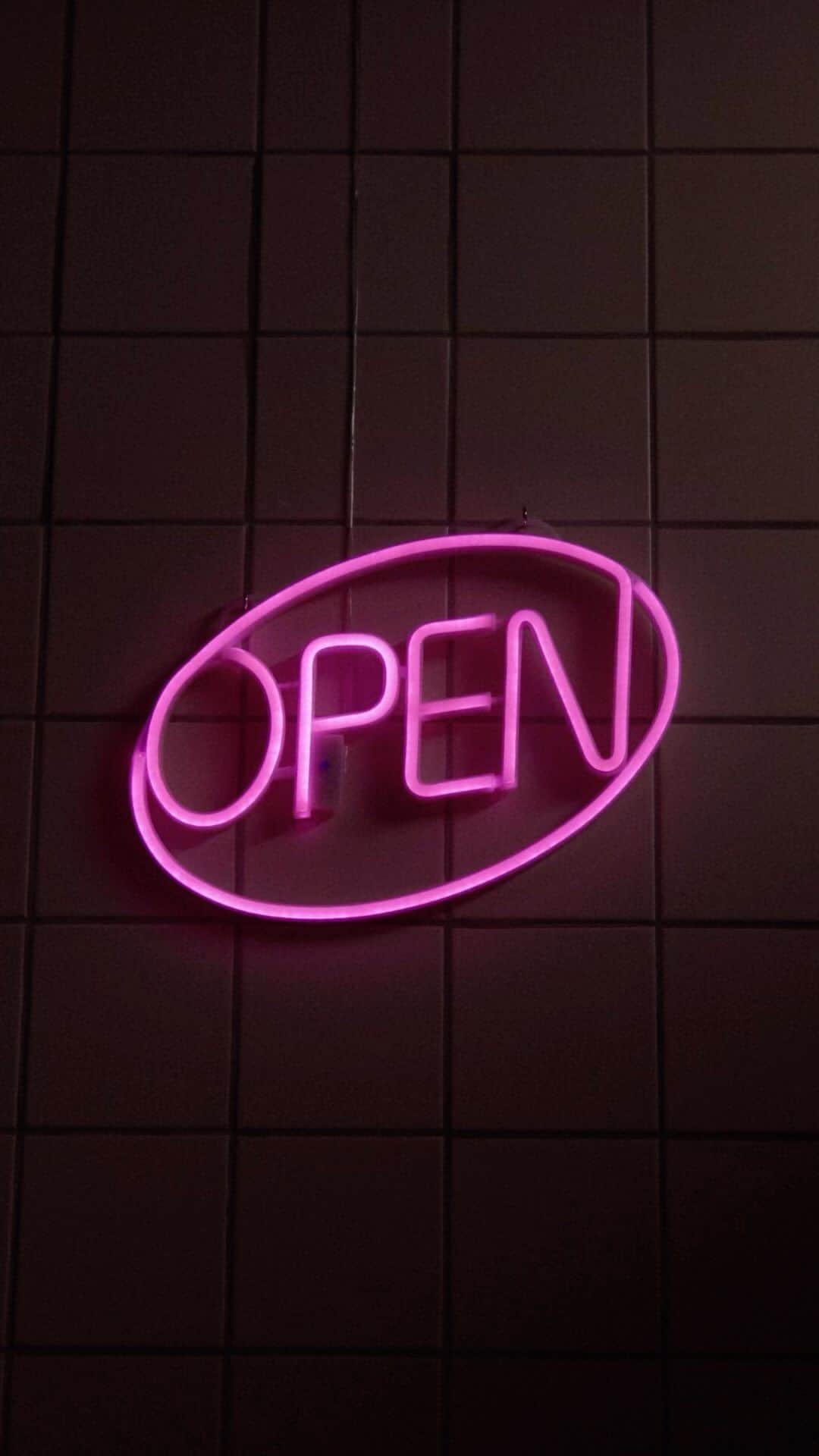 ASOSのインスタグラム：「Attention, scrollers 📣  The ASOS gift shop is officially *open*  Search it on-site and bag the best picks for your faves 💖」