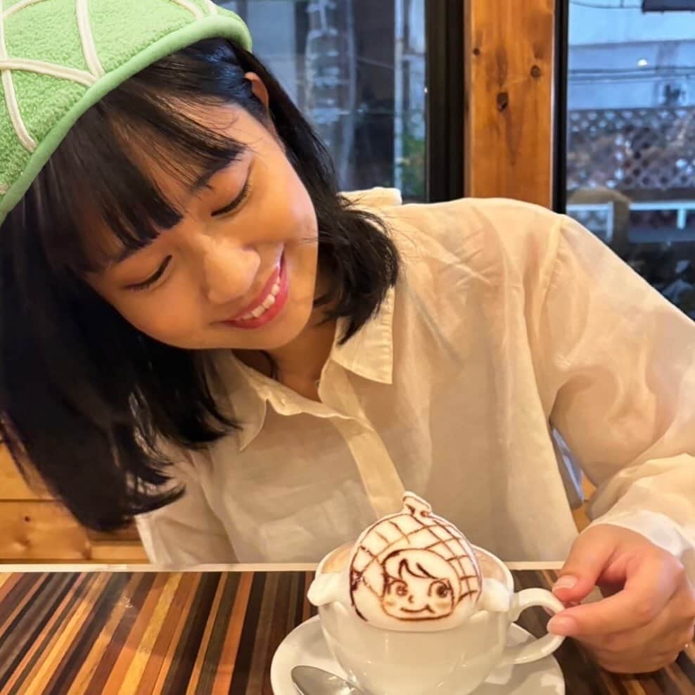 山口めろんのインスタグラム：「可愛い！！！めろんちゃんラテアートやってもらいました(●^▽^●)/ #ラテアート」