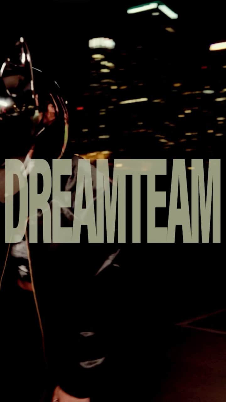 ギャランティスのインスタグラム：「Just dropped a new collaboration called DREAMTEAM with the legendary @official_neontrees 🌟Make those plans & roll into that Friday euphoria cuz the weekend is about to unfuuuurl😍🥳🥹  Gather your Dreamteam and I’ll be playing it out on tour for you all sooon♥️🙌🏻  Stream now! Link in bio 🔼🔼」