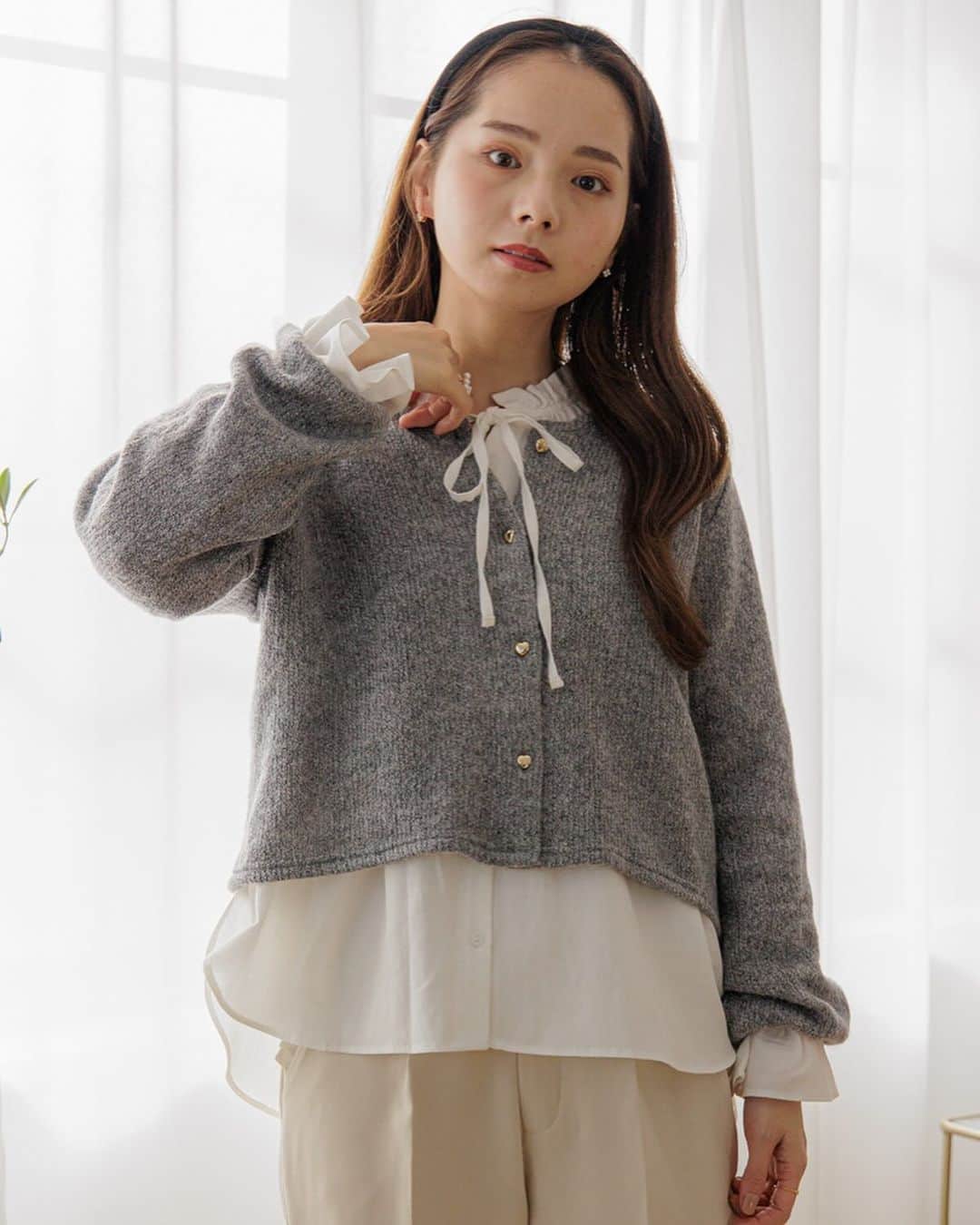 flower OFFICIAL WEB STOREさんのインスタグラム写真 - (flower OFFICIAL WEB STOREInstagram)「🏷️heart button cardigan new color ❤️ will release in 2nd.November❣️」10月27日 19時44分 - flower_web