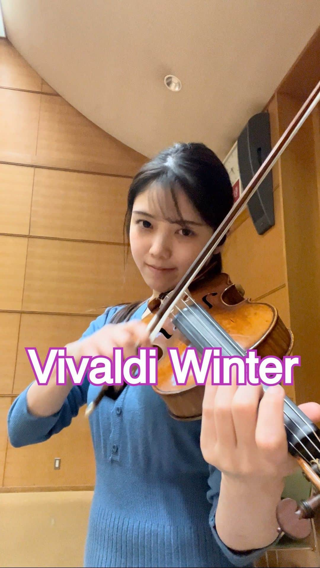 高木凜々子のインスタグラム：「#100daysofpractice (82) Vivaldi Winter  来月八女市でも演奏させていただきます！  11月はたくさんコンサートあるので今から楽しみ🎻❄️  #violin #music #concert #japan」