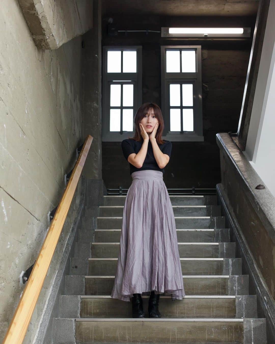 松浦彩さんのインスタグラム写真 - (松浦彩Instagram)「出演情報🎤   ︎︎ 10月28日（土）19:00打上げ開始！ のぼり花火大会’23  今年も登坂尚高さんと桃色ウサヒと司会進行をさせていただきます！ 登坂さんは本っっっ当に魅力的な人柄で、こんなお坊さんが自分の町にいてくれたら最高だなと思っています🐰🍎  打上げは朝日町某所！YouTubeでの生配信も行われるので遠くの町にいらっしゃる方もぜひ、秋の花火をご一緒に🥰  ⠀ 10月29日（日）10:00-16:00 Aloha Yamagata in イオンモール三川  圧巻のフラダンスステージとハワイを身近に感じられるグルメ・雑貨の出店、そしてANAブルーアンバサダーの皆さまとのトークショーと盛りだくさん✈️🌺 レアな来場者プレゼントもあるみたいです💭  地元です！！！！ プライベートでも足を運んでいる三川(イオンモール三川のことを地元の人は三川と呼びます)でお仕事をさせていただけるなんて嬉しい〜〜🥹ぜひお越しください♡  photo by @yuuuzi51  なんとなく踊っている風にも見えなくもない写真をセレクトしてみました🫣見えるかしらドキドキ  ありがたいことに忙しくさせていただいており、最近はストーリーズメインで告知させていただいておりましたが投稿ももっと頑張ります…！  #イベントMC #ラジオパーソナリティ #yamagata」10月27日 19時44分 - ayamatsuura.s
