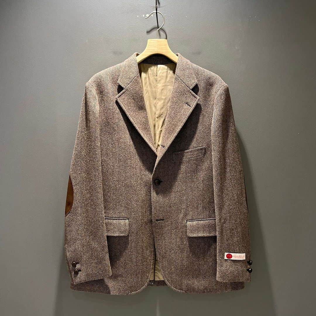 のインスタグラム：「＜Unlikely＞ Mens Assembled Sports Coat Wool Tweed ¥121,000-(inc.tax) Item No.38-16-0426 BEAMS JAPAN 2F ☎︎03-5368-7317 @beams_japan #unlikely #beams #beamsplus #beamsjapan #beamsjapan2nd Instagram for New Arrivals Blog for Recommended Items」