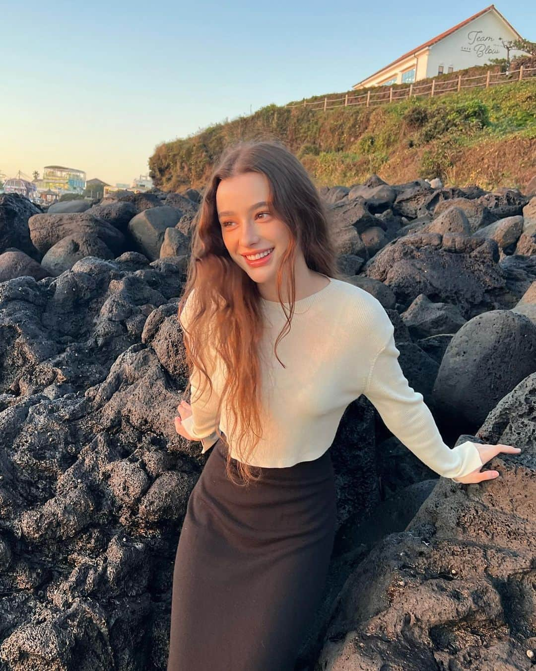 ダシャ・テゥアランさんのインスタグラム写真 - (ダシャ・テゥアランInstagram)「제주도♡사랑해용₊˚⊹ I love this place so much~」10月27日 20時01分 - taaarannn