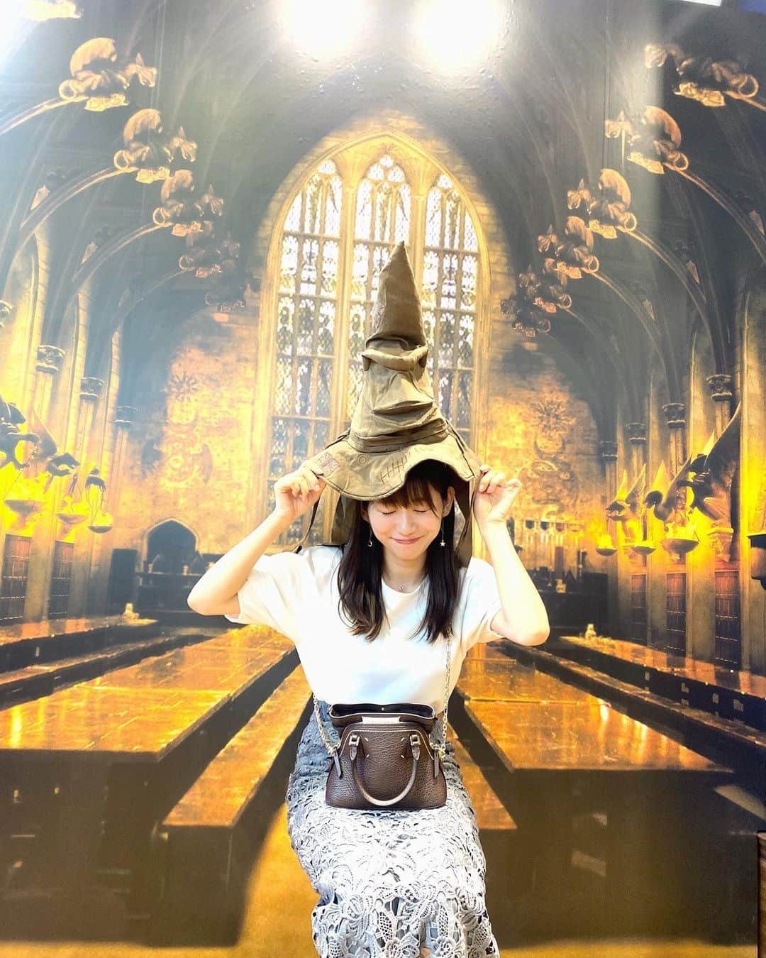 小林茉里奈のインスタグラム：「🎓 グリフィンドーーールッッッッ  #ハリーポッター #ハリポタ #ハリーポッターカフェ  #harrypotter」