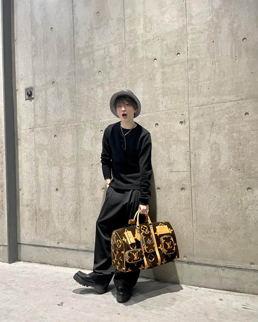 玉森裕太さんのインスタグラム写真 - (玉森裕太Instagram)「⁡ Thank you FUKUOKA!!  knit：@rickowensonline pants：original shoes：@celine hat：@louisvuitton glasses：@eyevan_official bag：@louisvuitton accessory：@cartier  #たまコーデ #fashion」10月27日 20時15分 - yuta_tamamori_kmf2