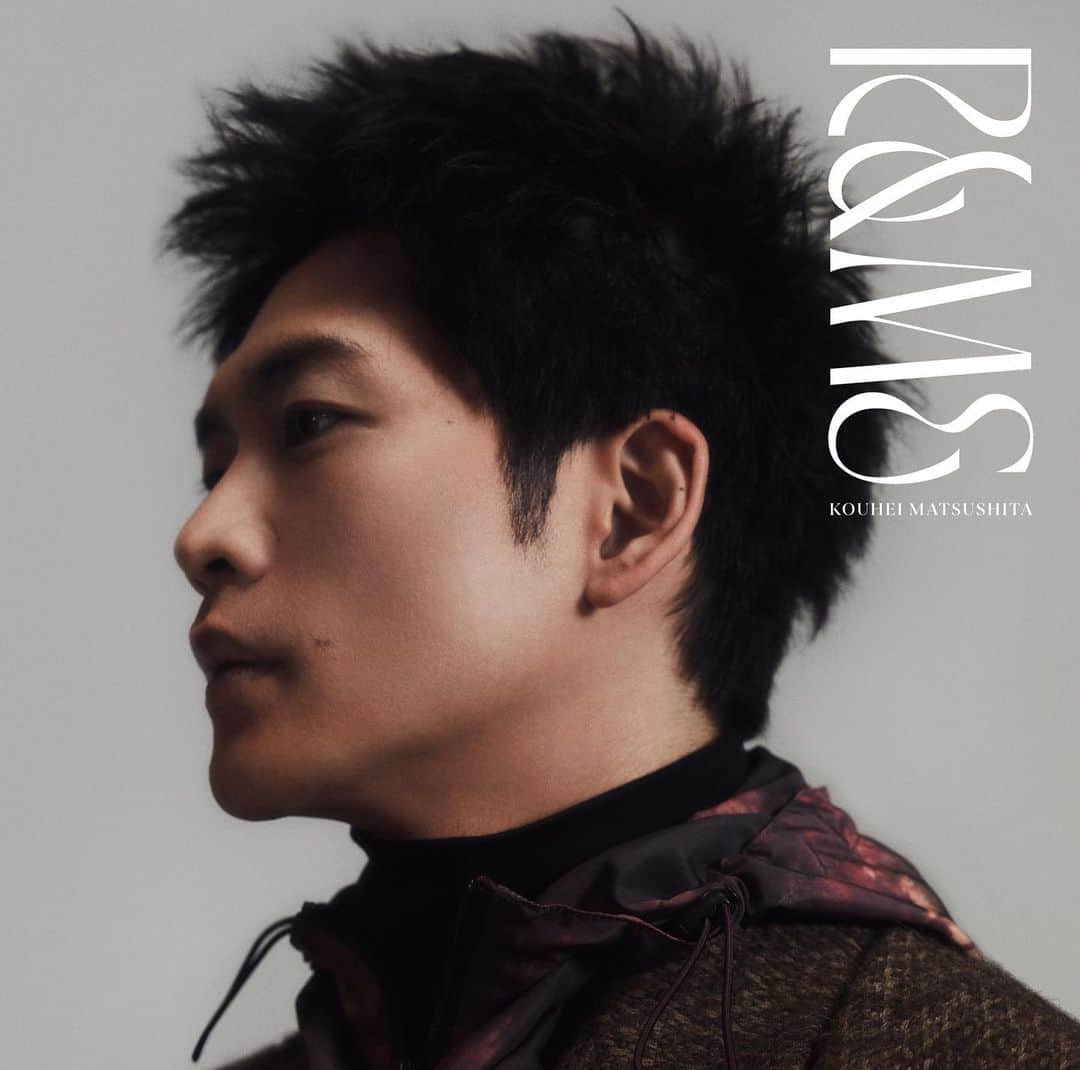 松下洸平さんのインスタグラム写真 - (松下洸平Instagram)「2nd ALBUM『R&ME』 3種類のデザインを全て公開します！！！！！！！！！  そして、、、、収録曲も公開します！！！！！  01. 君を想う 02. ノンフィクション 03. Wake 04. All Day Long 05. You&Me 06. 漂流 07. FLYFLY 08. This is my love 09. Magical Hour 10. たんぽぽ  全ての曲に魂と愛コメコメ。 皆さん、ゲットする準備しといてくださいね。🔥」10月27日 20時21分 - kouheimatsushita_official