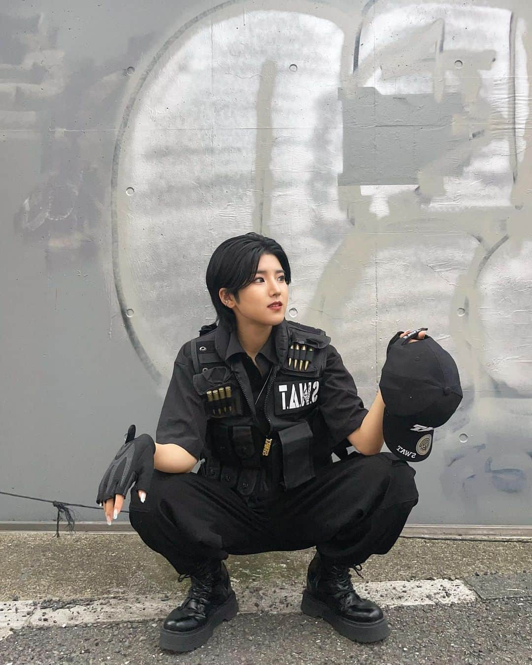 小島はなさんのインスタグラム写真 - (小島はなInstagram)「・ 今年のハロウィンはSWAT ~ ・ #Halloween #SWAT #小島はな　#AMEFURASSHI」10月27日 20時48分 - amefurasshi_kojima_official_