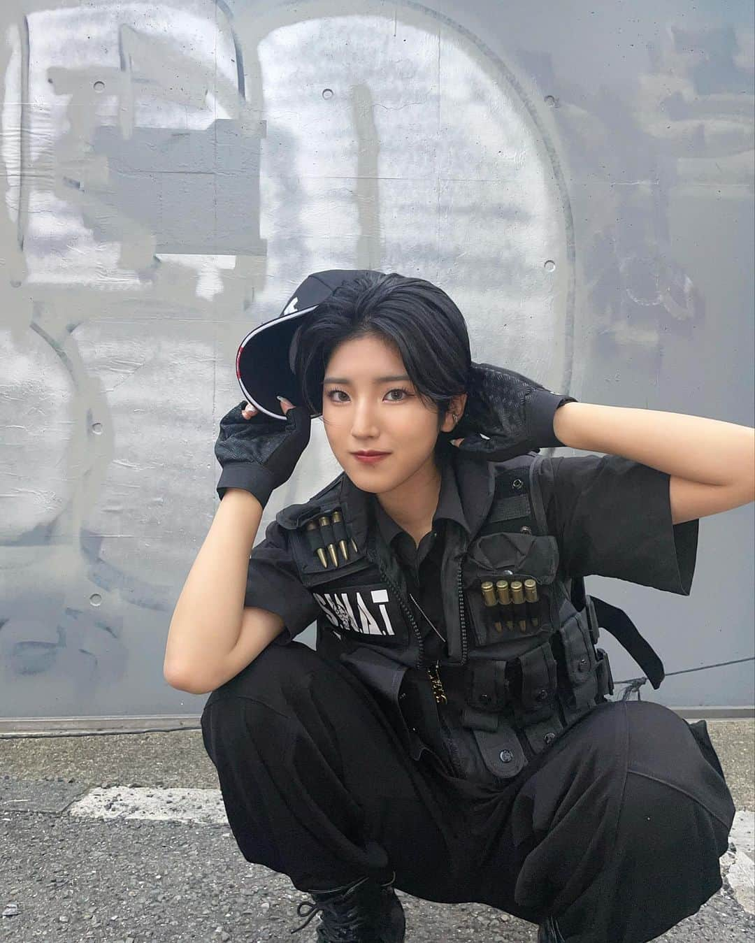 小島はなさんのインスタグラム写真 - (小島はなInstagram)「・ 今年のハロウィンはSWAT ~ ・ #Halloween #SWAT #小島はな　#AMEFURASSHI」10月27日 20時48分 - amefurasshi_kojima_official_