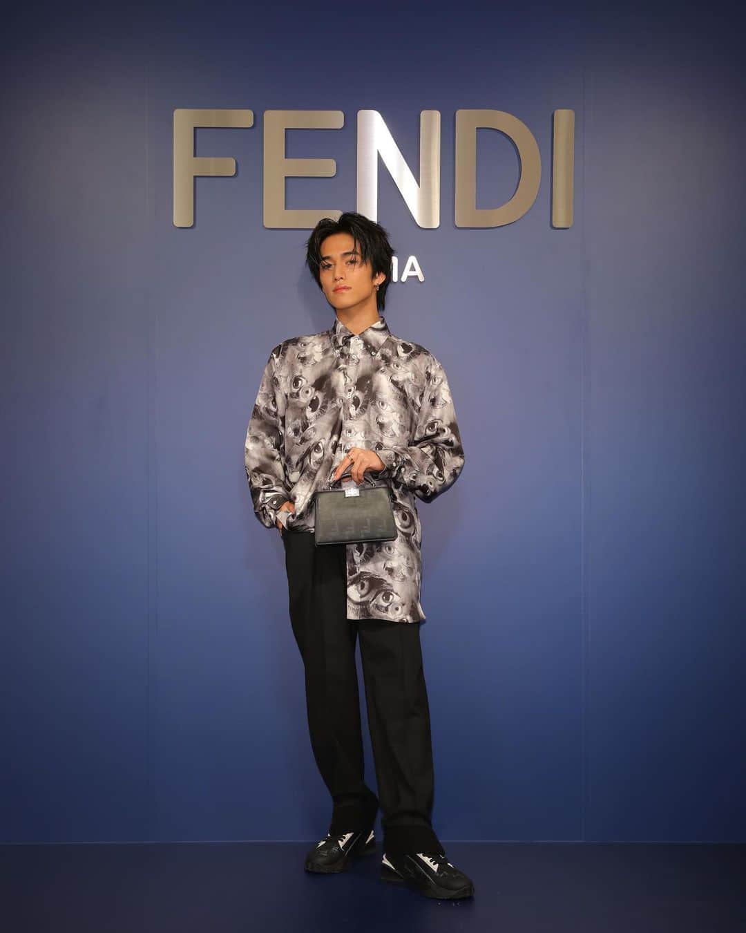 のインスタグラム：「Fendi Winter 2023-2024 Curated with Stefano Pilati 🖤  フェンディ 2023ウィンターコレクションローンチカクテルイベントにお邪魔してきました😌✨  Stefano Pilati x Kim Jonesの特別なコレクション｡ 素敵なアイテムがたくさんでとても心踊る空間でした。   #PR #FENDI #FendiWinter @fendi」