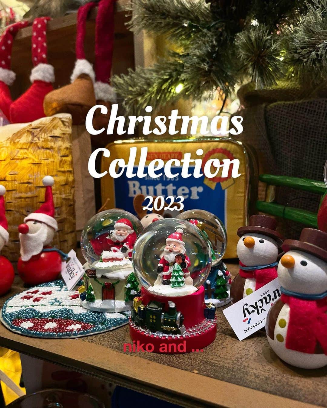 ニコアンドのインスタグラム：「Christmas Collection 2023 💫  いよいよこの季節がやって来ました  毎年人気のニコアンドクリスマスがスタート！  今年はアメリカンビンテージ調のアイテムを数多くご用意✨  ぜひ店頭で一足早いクリスマスを🎄  ご不明点がございましたら、 DMにてお気軽にお問い合わせくださいませ！  ご来店お待ちしております！  #ニコトーキョーzakka  @nikoandtokyo  ーーーーーーーーーーーーーーーー 　　 　　OPEN 11:00 CLOSE 21:00  ーーーーーーーーーーーーーーーー  #nikoand #nikoandtokyo #ニコアンド #ニコアンド雑貨 #クリスマス #クリスマスツリー #クリスマスリース #クリスマスプレゼント #オーナメント #アメリカン #アメリカン雑貨 #おすすめ雑貨 #生活雑貨 #インテリア #インテリアコーディネート #インテリア小物 #雑貨屋さん巡り #東京雑貨屋 #クリスマスデート #クリスマスデートスポット #christmas #christmasdecor #christmastime #christmasdecorations #christmasmood #japantravel #tokyo #tokyochristmas #japanchristmas」