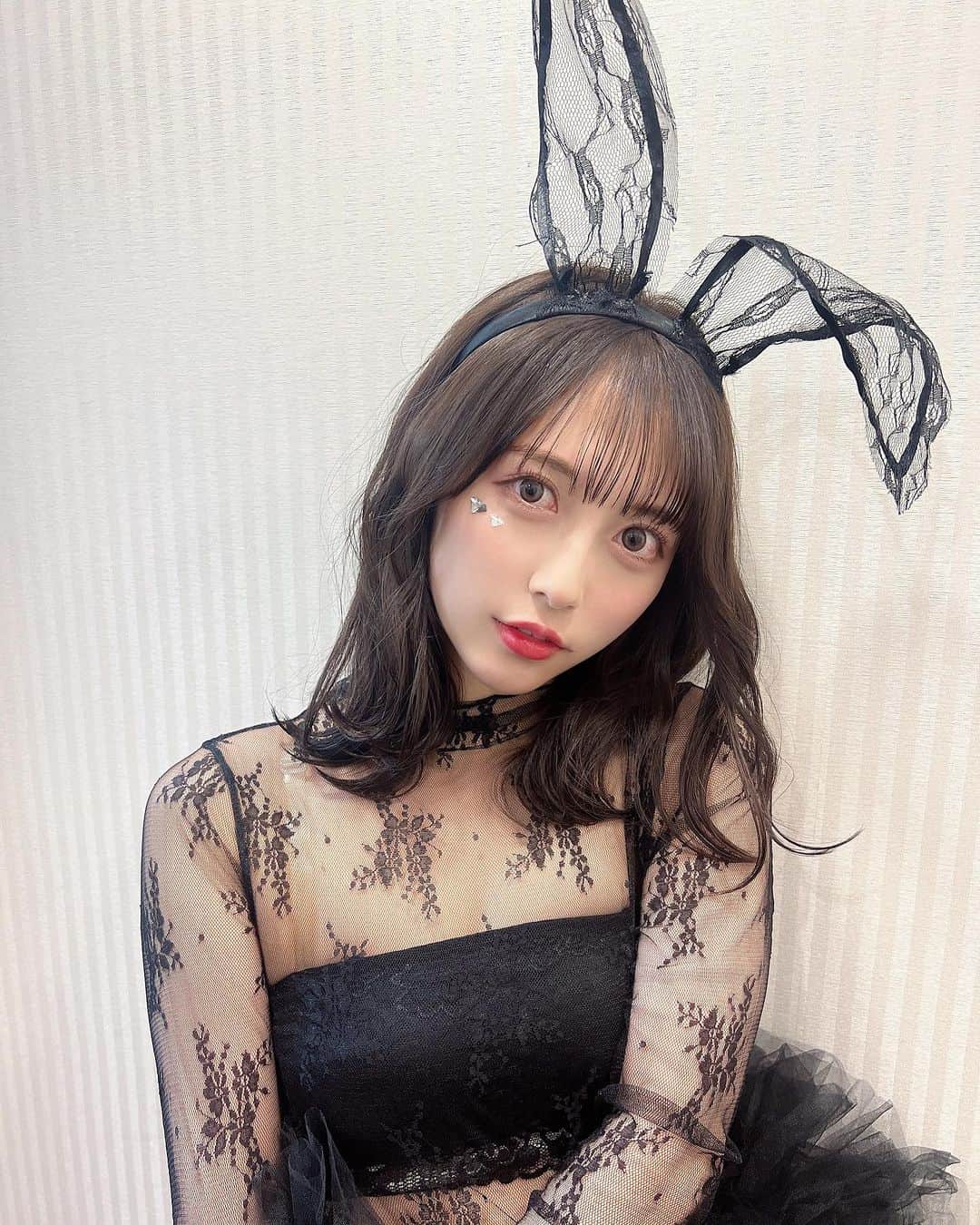 保科凜のインスタグラム：「今年のハロウィンは何着るのー？？  ・ ・   #idol  #jamscollection  #cosplay  #halloween  #selfie  #like  #followme  #bunny  #instagram   #アイドル #ジャムズ #保科凜 #ハロウィン #ハロウィンコスプレ  #バニー  #バニーガール」