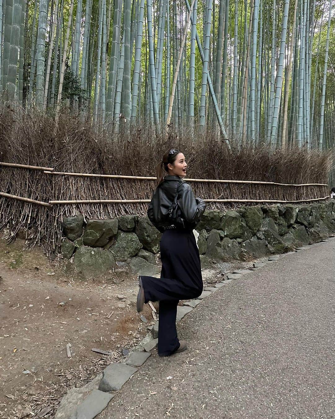 阿部紫夕那のインスタグラム：「. お久しぶり京都🎋 空気が本当に美味しかった〜 新幹線遅延で観光できる時間少なくなっちゃったんだけど しっかり京都感じてきた🫶🏼 次はもっとゆった〜り色々行きたいなぁ」