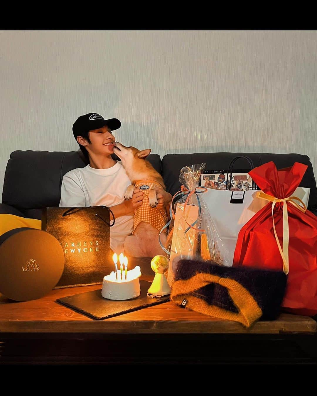 GUNOさんのインスタグラム写真 - (GUNOInstagram)「Happy birthday my little girl❤️ You don’t have to be brave  You don’t have to be smart  Just be happy every day  Cause you got the super daddy ❤️ #hbd  #jessiwangdesu  #shibastagram  #wangjyunhao  #super  #daddy」10月27日 21時20分 - real_wangjyunhao0508