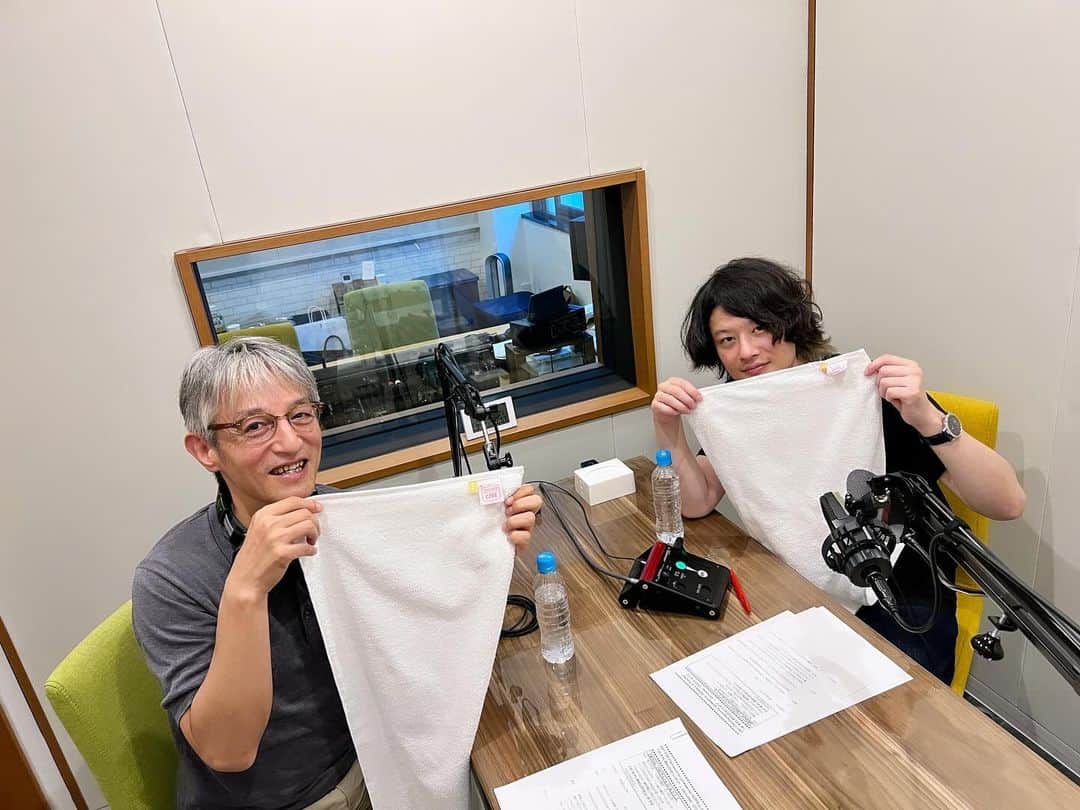 磯部寛之のインスタグラム：「今週末の GORILLA RADIO!の#それぞれのセンタク コーナーゲストは、IKEUCHI ORGANIC社の代表取締役社長、阿部哲也さんです。皆さんご存知今治タオル。阿部さんの人生を聞かせていただきました。洗濯の日もあった今月、どうぞお楽しみに。ひろ #alexandros #gorillaradio #それぞれのセンタク」