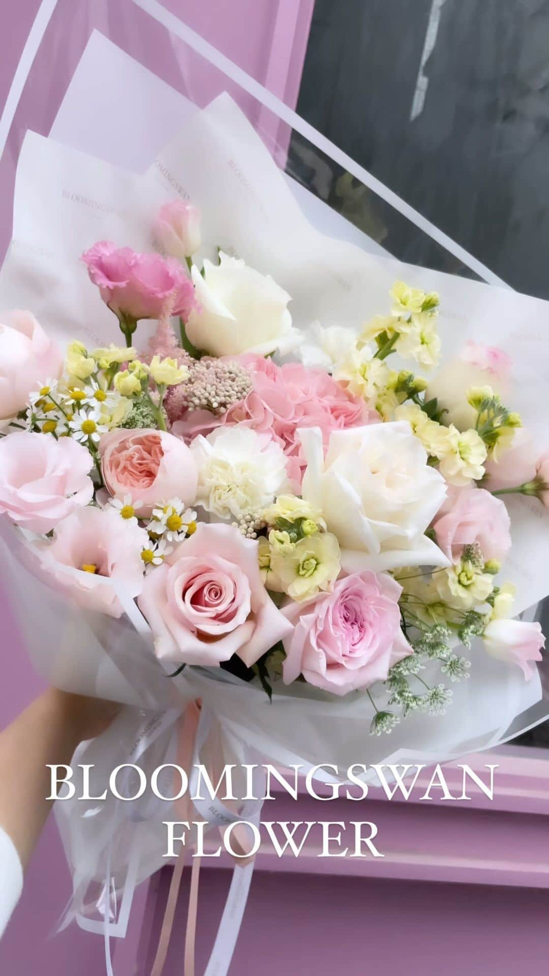 Florist.janeのインスタグラム：「#블스꽃다발 💓   📞02.511.3109 💬카카오톡 janejoung310 💬문자 01028907799 🌸강남구 논현동 219-6번지 1층 핑크색 꽃집」