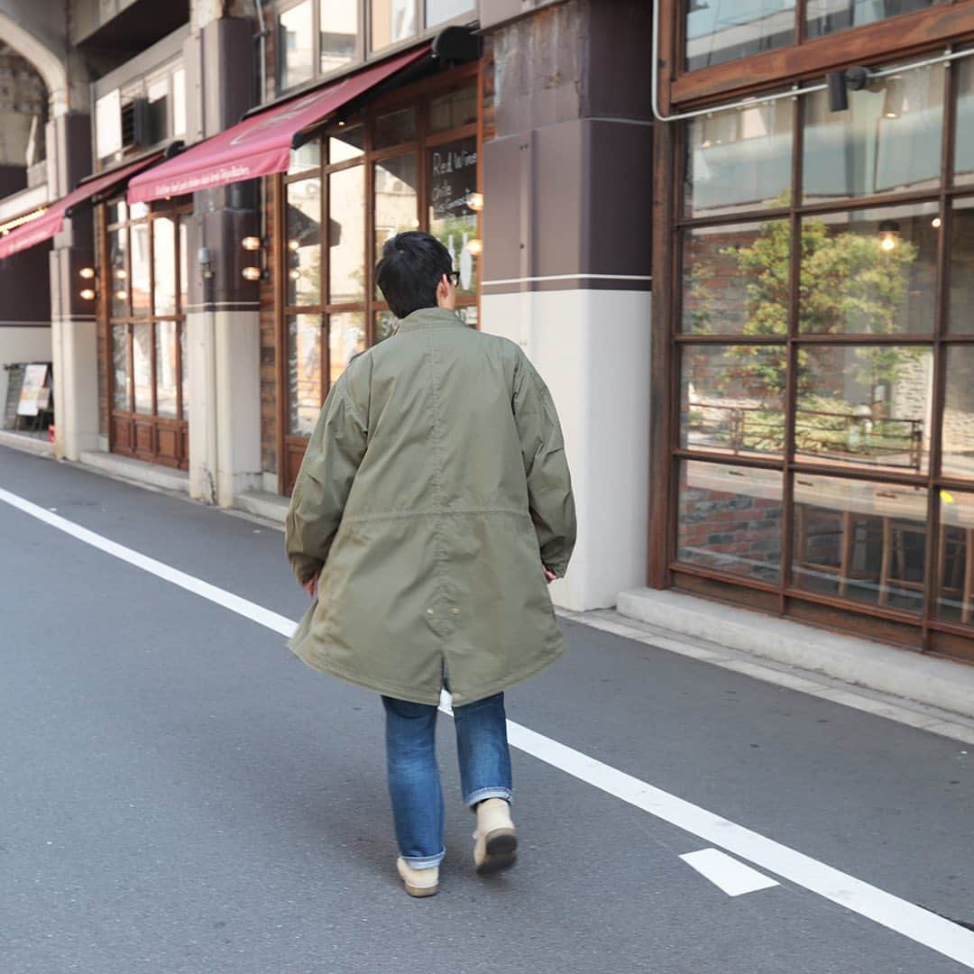 Freeport-ueno/上野さんのインスタグラム写真 - (Freeport-ueno/上野Instagram)「ついついよっチャイます  Fishtail を靡かせ 上野を闊歩致しますと  ついつい足が向かってしまう @bock_okachimachi さん  新メニュー チャイラテは是非皆様にもお勧めしたい。  オーナー柿沼さんお手製のチャイ 見た目、香り、味 文句のつけどころがございません‼︎  ボックさんは日曜定休日となっておりますので  是非土曜にでも  スコーンとチャイを  頼んでくだチャイ  なんつって。  #workersjapan#m65#Fishtail  #bock#チャイ#スコーン#絶品  #Freeport#Freeportueno #上野セレクトショップ」10月27日 21時38分 - freeportueno