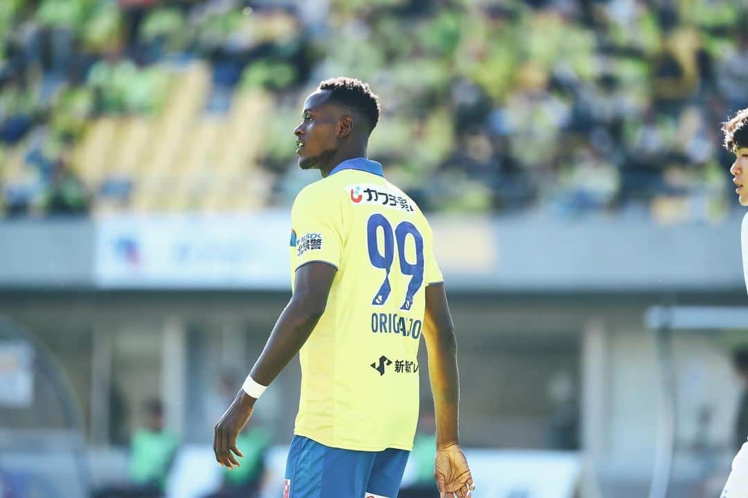 のインスタグラム：「． GAME PHOTOS📷 ． ． 🗓10/22(日)14:00KICKOFF ⚽️明治安田生命J2リーグ第39節 🆚大分トリニータ 🏟カンセキスタジアムとちぎ 📝栃木 1-1 大分 39分　失点 85分　#大島康樹  スタジアムで応援いただいたサポーターの皆さま、 #DAZN で共に戦っていただいた皆さま、ありがとうございました。  次節は10月29日(日)にアウェイ、ファジアーノ岡山戦です。引き続き共に戦いましょう。  ➡︎📱#DAZN への加入・試聴で栃木SCを応援しよう！ http://prf.hn/click/camref:1100l38Di/creativeref:1011l20500 ． #栃木SC #TochigiSC #JLeague」