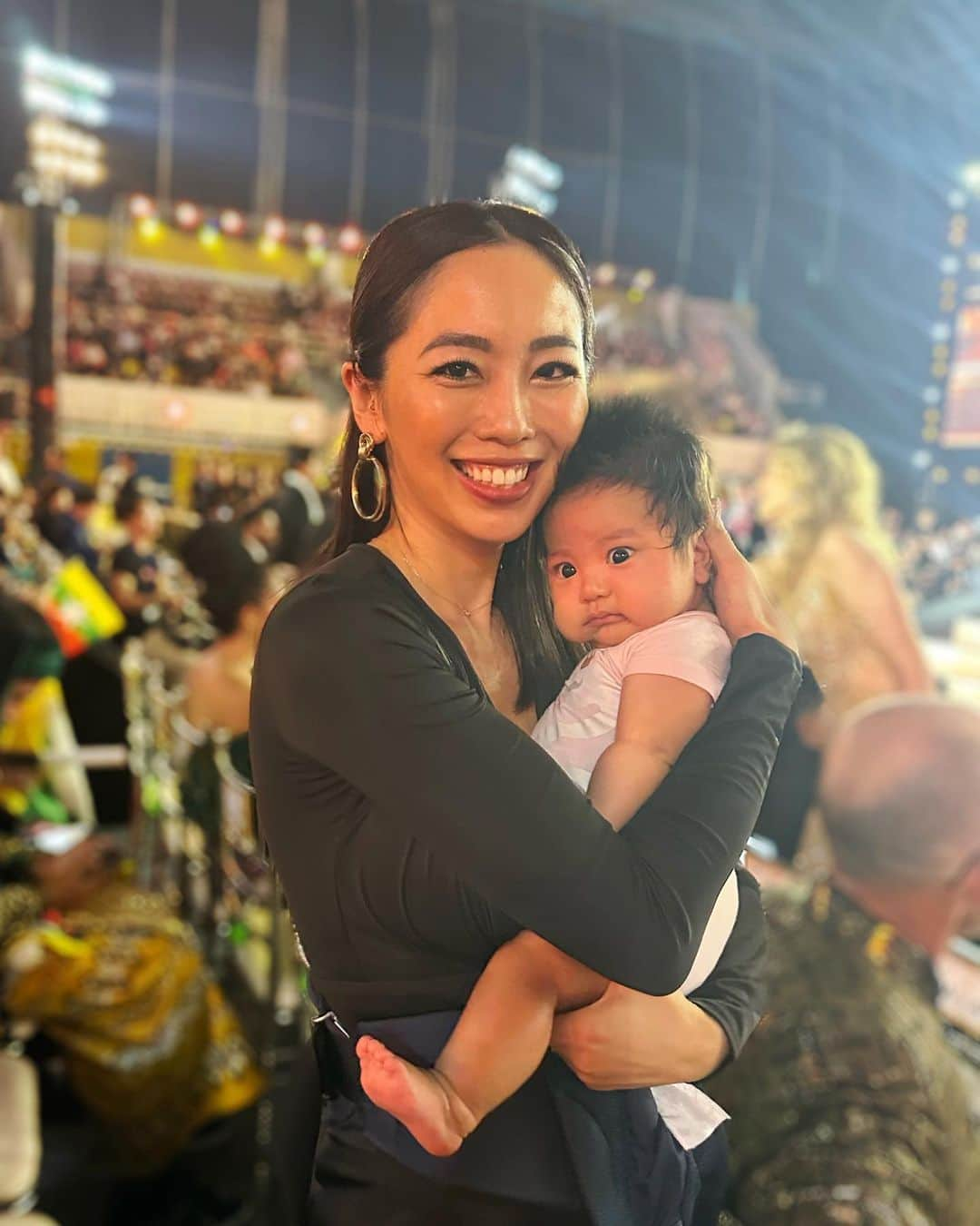 吉井絵梨子のインスタグラム：「The youngest audience 👶🏻 @missgrandinternational   #2monthold in Vietnam 🇻🇳   #MGI2023 #AliveVietnam  #SenVangEntertainment #Staynex  #CollagenElasten #Aratawellness .  #MGI #GrandExperiences #MissGrandInternational #MissGrandInternational2023  #WeAreGRANDthe1andOnly #missgrandjapan  #nationalcostume  #ミスグランドジャパン  #ミスグランドインターナショナル」