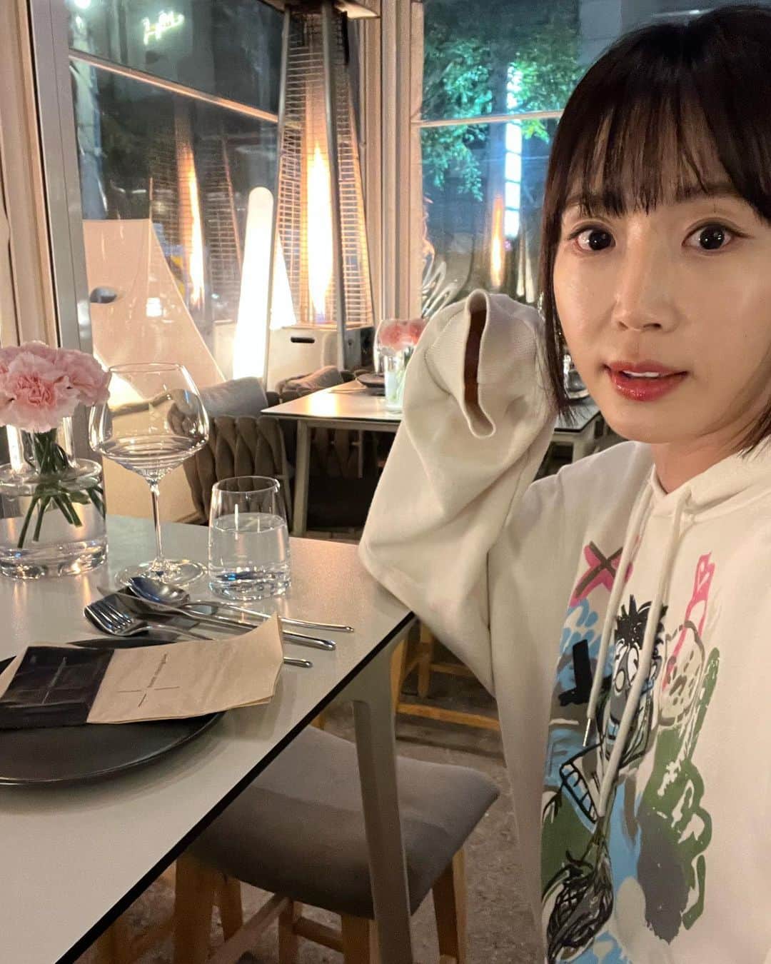 カン・イェウォンさんのインスタグラム写真 - (カン・イェウォンInstagram)「바쁜하루 마무리 덕만이랑🤎」10月27日 21時44分 - kangyewon0315