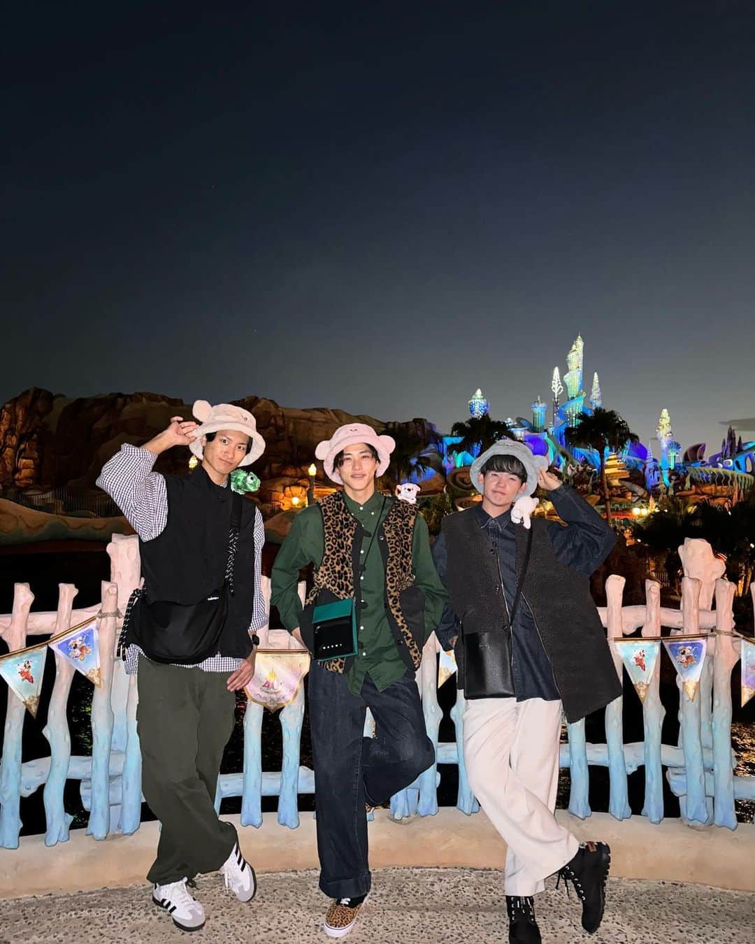山口託矢さんのインスタグラム写真 - (山口託矢Instagram)「YTS in Disney Sea🧜‍♀️ . . #ディズニー  #disney  #ディズニーシー」10月27日 21時57分 - taku_ya_maguchi