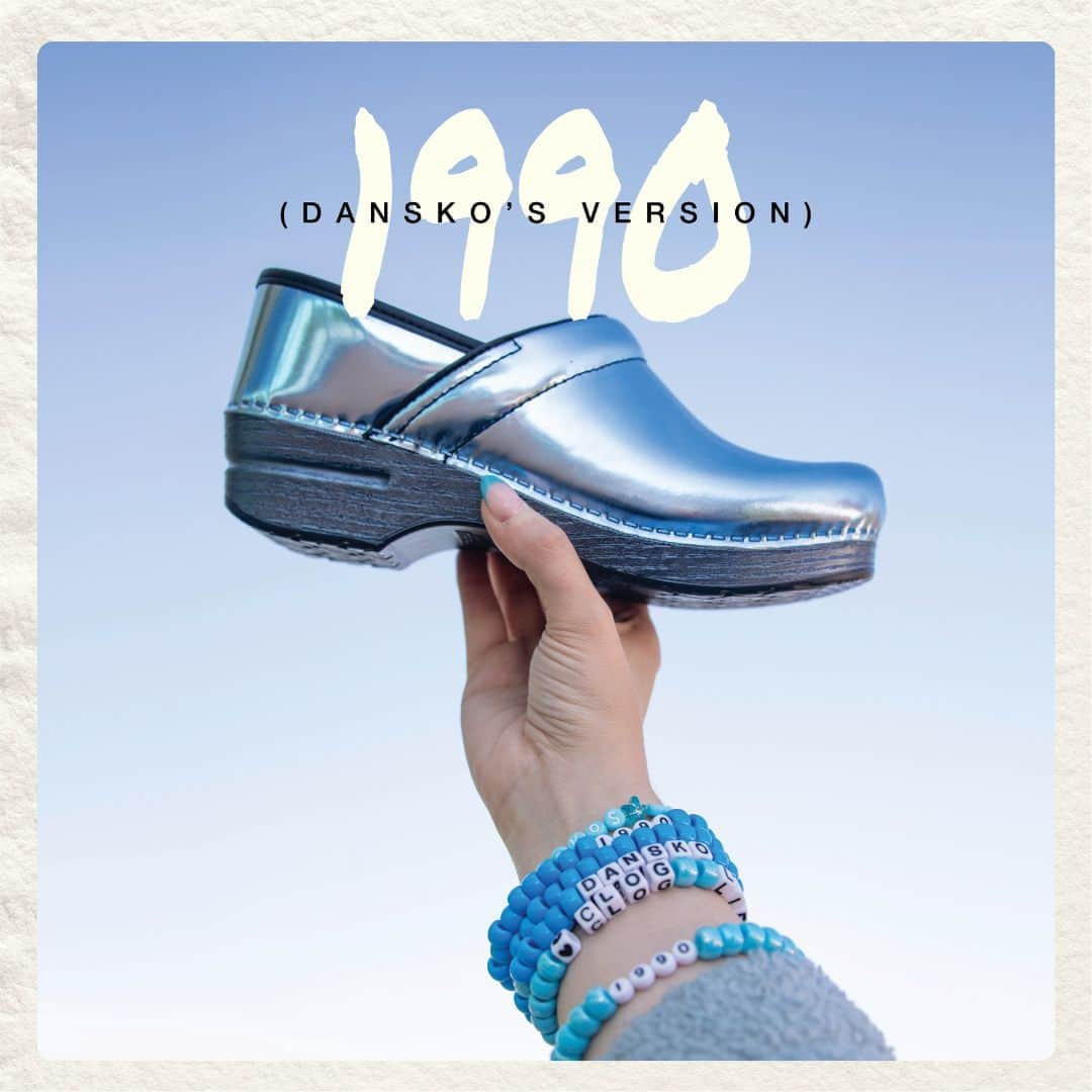 ダンスコのインスタグラム：「Happy 33rd Birthday to us!  We never go out of style 💙😉 Shop Pro Sky Chrome clogs, link in bio. #taylorswift #swifties #1989tv #taylorsversion #traviskelce #speaknow #red #fearless #reputation #1989 #tswift #shakeitoff #taylor #folklore #blankspace #13 #ts #taylornation #lover #taylorswiftcore #erastour #chiefsnation」