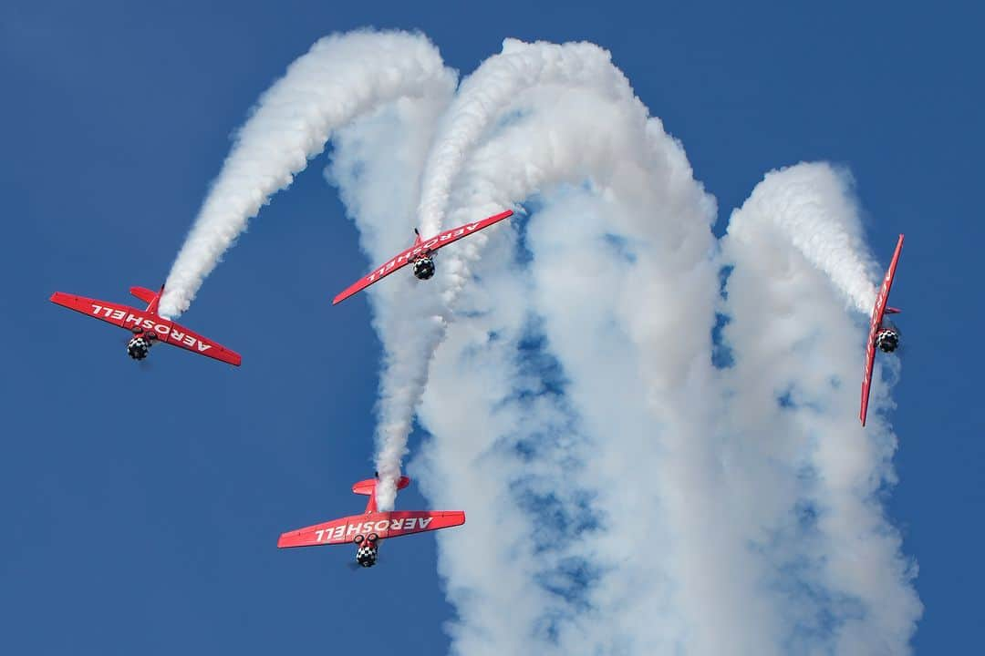 Sigma Corp Of America（シグマ）さんのインスタグラム写真 - (Sigma Corp Of America（シグマ）Instagram)「With November just around the corner, air shows are wrapping up here in the US. 🛬 But 2023 was another great year for photographing aircraft, thanks in part to the arrival of the ultra-versatile SIGMA 60-600mm F4.5-6.3 DG DN OS | Sports lens!  Here are a few highlights from the 2023 air show season featuring SIGMA lenses.   If you haven't seen the new SIGMA 60-600mm yet, check out the "Ultimate Air Show Photography Lens" article on the SIGMA America blog ▶️LINK IN OUR BIO◀️ by @jim_koepnick. Or go to:   🛩️ bit.ly/sigma-60-600-air-show-ig 🛩️   And if you're looking into a telephoto lens for the air show enthusiast in your life, SIGMA now offers 60-600mm, 150-600mm, and 100-400mm options for Canon EF, Nikon F, Sony E, and L-Mount. Just go to sigmaphoto.com to see our full range of telephoto zoom options.   #sigmaphoto #SIGMA60600mmSports #SIGMASports #SIGMADGDN #photography #airshow #airshowphotography #aviation #aviationphotography #aviationphoto #telephoto #telephotolens #zoomlens #Lmount #Emount #sigmalens #sigmalenses」10月27日 22時01分 - sigmaphoto