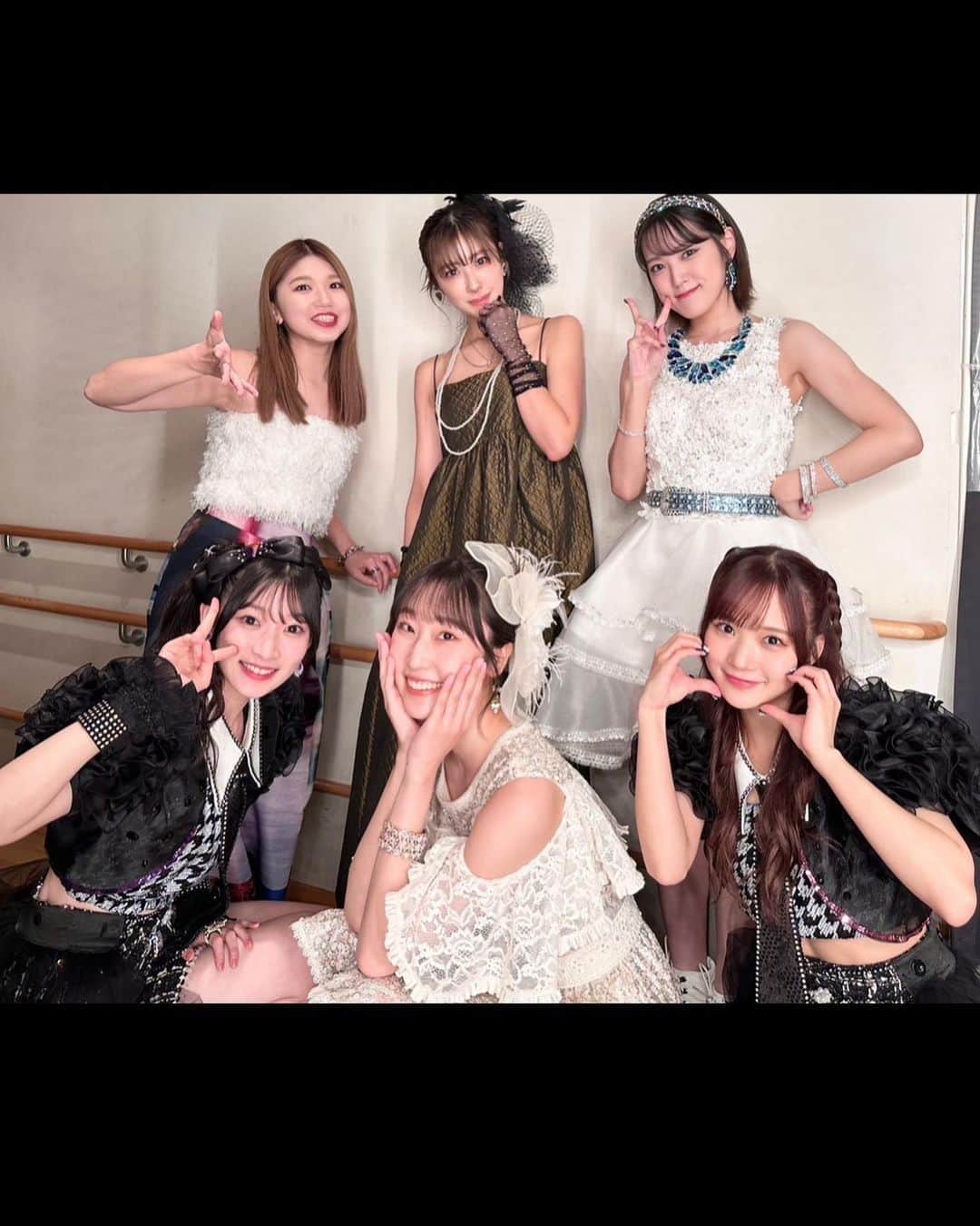 小関舞さんのインスタグラム写真 - (小関舞Instagram)「. MSMW めぐろ  ありがとうございました🌟  MSMWでは初めましての竹内朱莉さんと！💙 ゲストの段原瑠々ちゃん！🧡  また共演する機会があったらもっと仲良くなりたいナ！！！  #msmw」10月27日 22時02分 - mai_ozeki.official