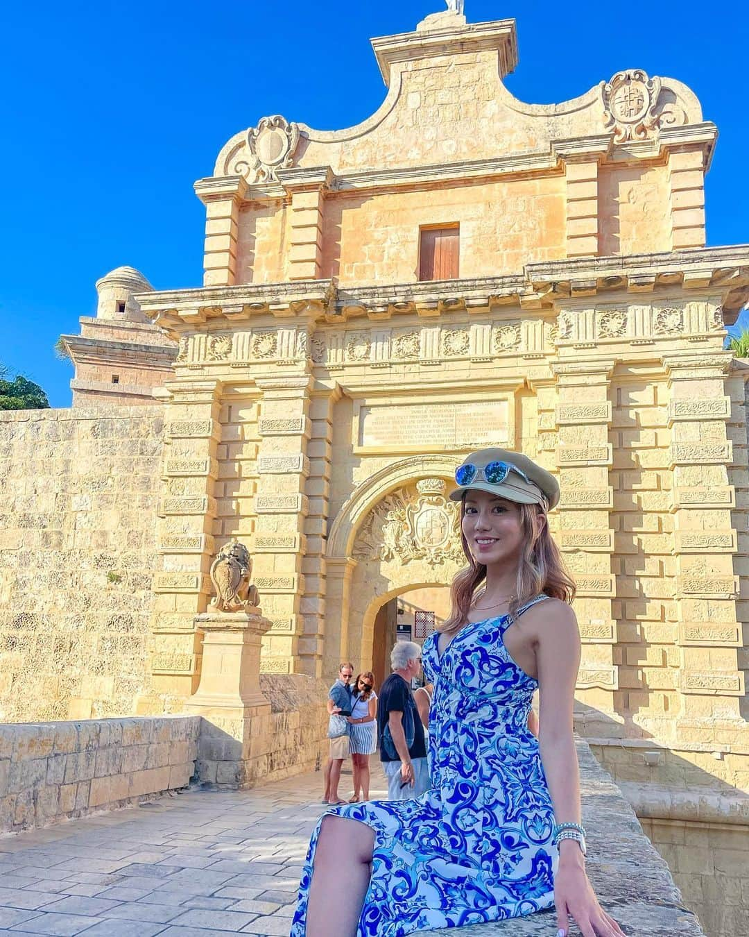 myumyuのインスタグラム：「#進撃の巨人のモデルになった街  📍L-Imdina, Malta (イムディーナ)  もう壁とか完全そうやん 中もウォールマリアやん  #ゲームオブスローンズ のロケ地でもあるらしいよ  #進撃の巨人#イムディーナ#ウォールマリア#imdina#マルタ#マルタ島#マルタ共和国#malta#maltaisland#traveler#travelawesome#travelgram#traveltheworld#海外旅行#旅行#海外旅行大好き#旅スタグラム#旅行記#travel#travellover#instatravel」