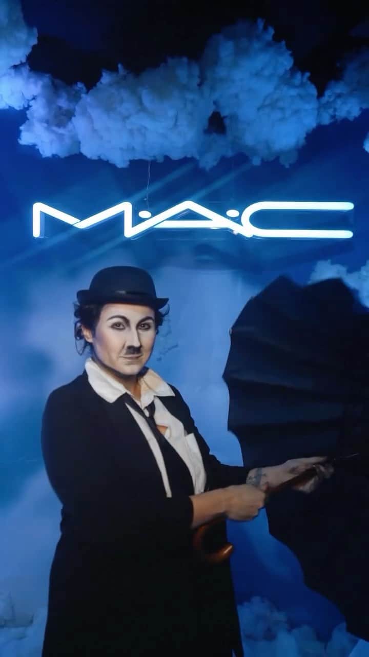 ELLE Brasilのインスタグラム：「O ELLEOween 2023 é uma Festa no Céu e a @maccosmeticsbrasil levou a sério a brincadeira e nos ajudou a chegar nas nuvens! #publicidade  Vídeo: @victorribeiros」