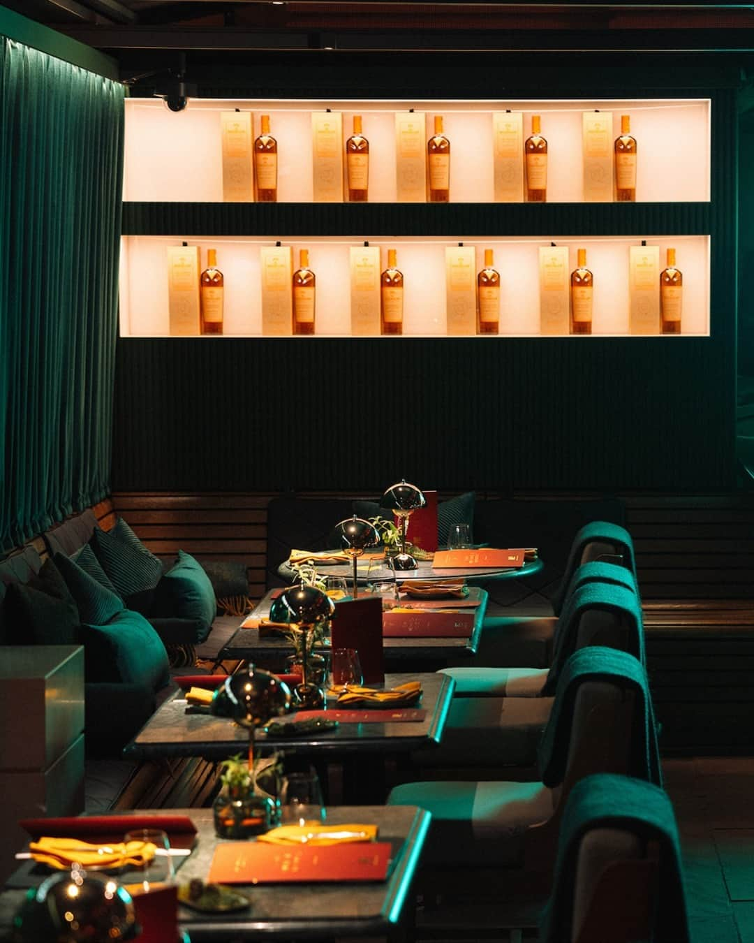 The Macallanさんのインスタグラム写真 - (The MacallanInstagram)「The Macallan presents Amber Meadow at @rosewoodlondon  ⁣ The iconic courtyard at Rosewood London has been transformed into an Amber Meadow with a one-of-a-kind art installation, bringing the idyllic landscape of Speyside to life in central London until 29th October.⁣ ⁣ Dine at the terrace restaurant and savour cocktails inspired by nature at The Macallan Estate.⁣ ⁣ Reservations are required and can be made via link in bio.⁣ ⁣ Crafted without compromise. Please savour The Macallan responsibly.⁣ ⁣ #TheMacallan #InspiredbyNature #TheHarmonyCollection」10月28日 0時08分 - the_macallan