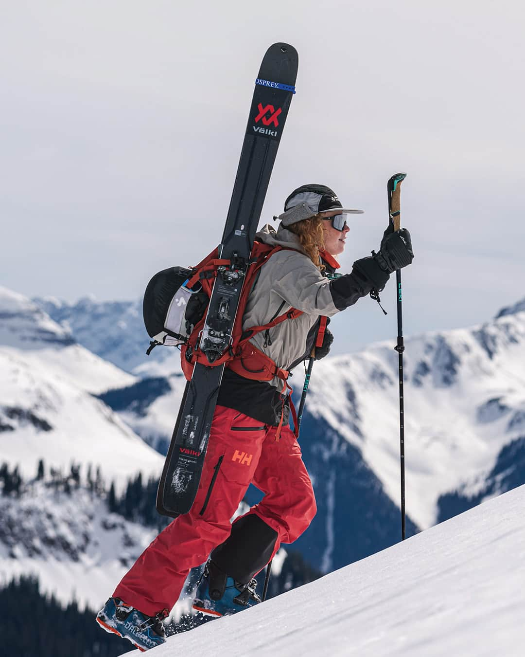 オスプレーさんのインスタグラム写真 - (オスプレーInstagram)「Elevate your backcountry experience with Osprey's Soelden | Sopris Family.   Developed alongside professional guides, athletes, and devoted backcountry recreationalists, our Soelden/Sopris Family puts safety first. Shop best-in-class backcountry touring packs now.  #OspreyPacks」10月28日 0時00分 - ospreypacks