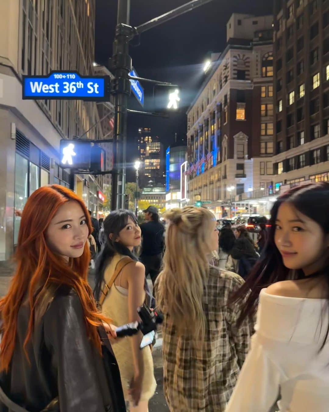 ホ・ユンジンのインスタグラム：「me n my girlies」