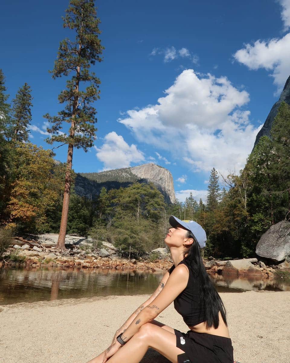 リナ・サワヤマのインスタグラム：「Yosemite and Sequoia was 😭😭😭😭」