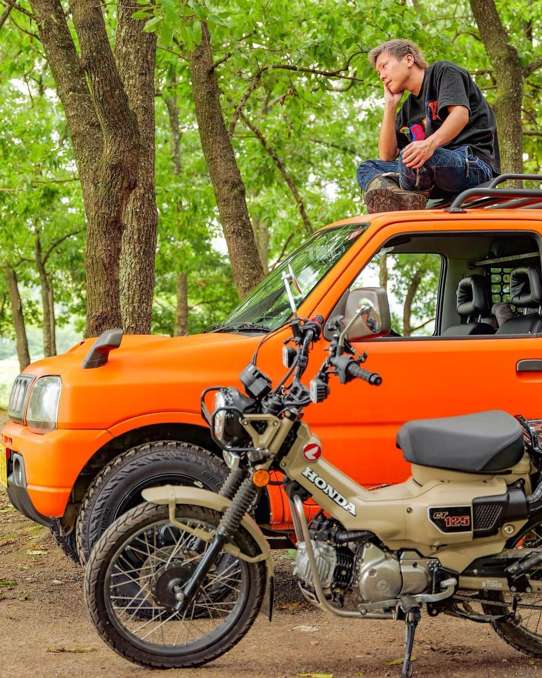 モロケンさんのインスタグラム写真 - (モロケンInstagram)「ハンターカブとジムニーあるけど車とバイクやけどちょっと被ってんだよね🤔  どっちか売るか！  #jb23 #ct125 #ct125ハンターカブ  #ジムニー #jimny #ジムニーキャンプ #キャンプ #星空 #星空キャンプ」10月28日 0時36分 - morokengo