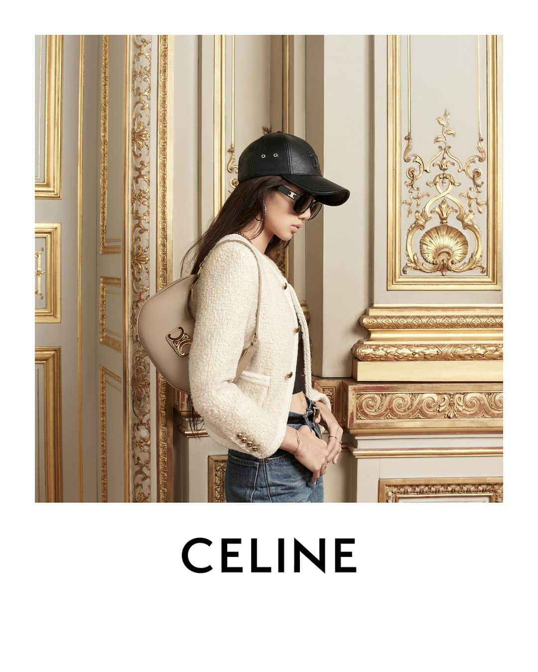 Celineさんのインスタグラム写真 - (CelineInstagram)「LISA @LALALALISA_M  CELINE AVA TRIOMPHE BAG  CELINE CLASSIC CHASSEUR JACKET  CELINE TRIOMPHE LEATHER CAP  CELINE LULU TRIOMPHE SUNGLASSES  CELINE JEWELRY CELINE GOURMETTE TRIOMPHE NECKLACE  @HEDISLIMANE PHOTOGRAPHY AND STYLING PARIS OCTOBER 2023   #CELINEPORTRAIT #CELINEBYHEDISLIMANE」10月28日 0時44分 - celine