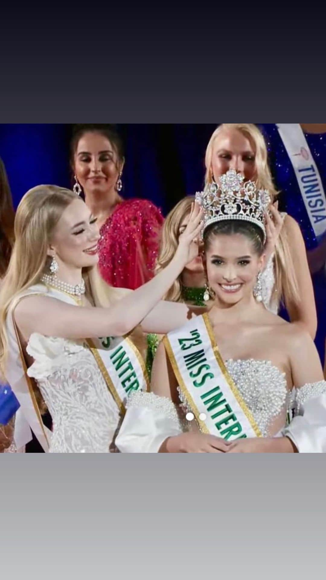 金ケ江悦子のインスタグラム：「* Miss International 2023✨  Congratulations 👑 All of you!!  Miss Japan🇯🇵 I’m proud of you ♡  Winner  Miss Venezuela 🇻🇪  1st runner-up - Miss Colombia 🇨🇴 2nd runner-up - Miss Peru🇵🇪 3rd runner-up - Miss Philippine 🇵🇭 4th runner-up - Miss Bolivia 🇧🇴  #missinternational #missinternational2023 #beautypagent #missvenezuela #misscolombia #missperu #missphilippine #missbivia #missjapan #ミスインターナショナル世界大会」